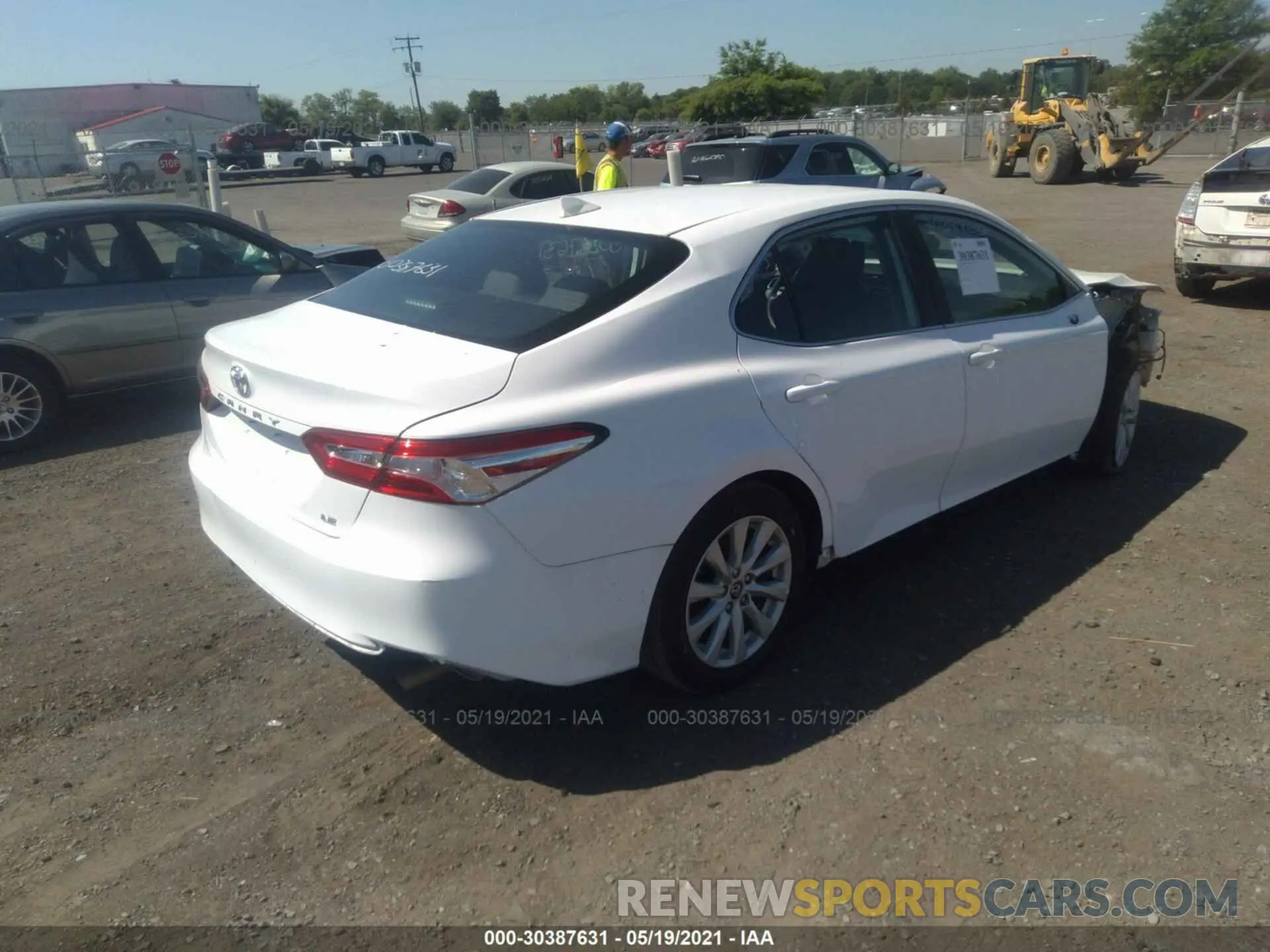 4 Photograph of a damaged car 4T1B11HK7KU828720 TOYOTA CAMRY 2019