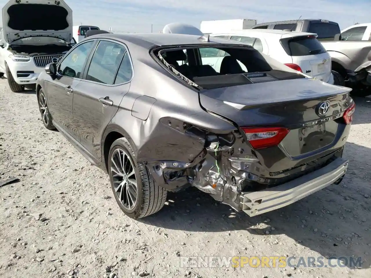 3 Photograph of a damaged car 4T1B11HK7KU832198 TOYOTA CAMRY 2019