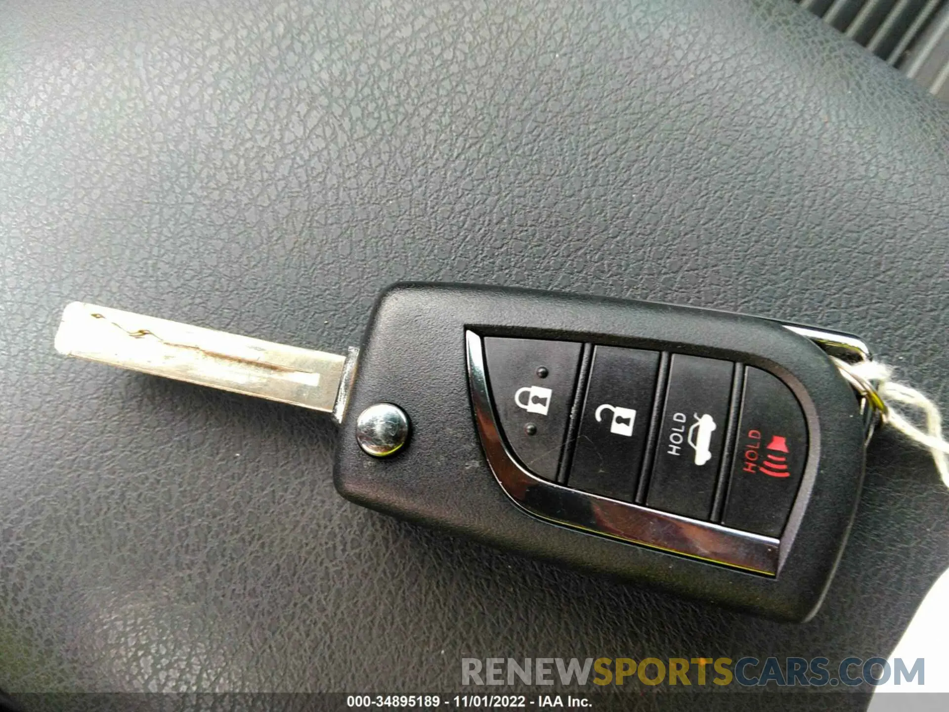 11 Photograph of a damaged car 4T1B11HK7KU833724 TOYOTA CAMRY 2019