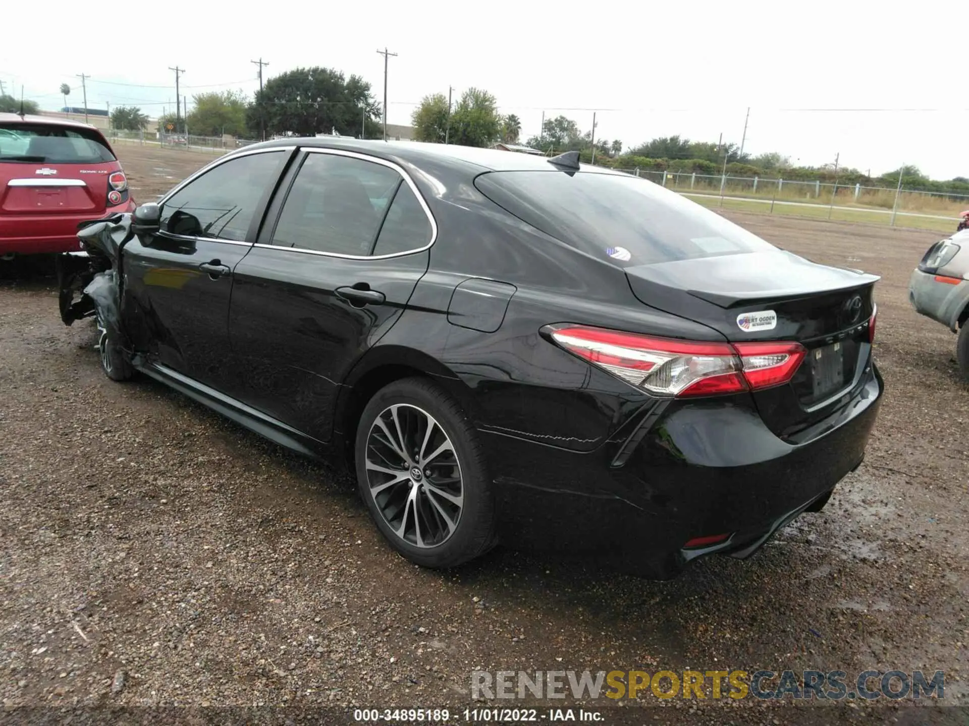 3 Photograph of a damaged car 4T1B11HK7KU833724 TOYOTA CAMRY 2019