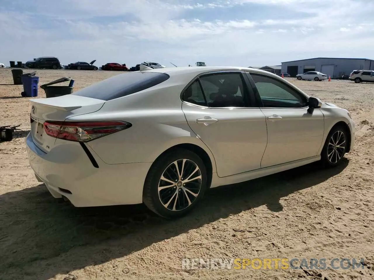 3 Photograph of a damaged car 4T1B11HK7KU837918 TOYOTA CAMRY 2019