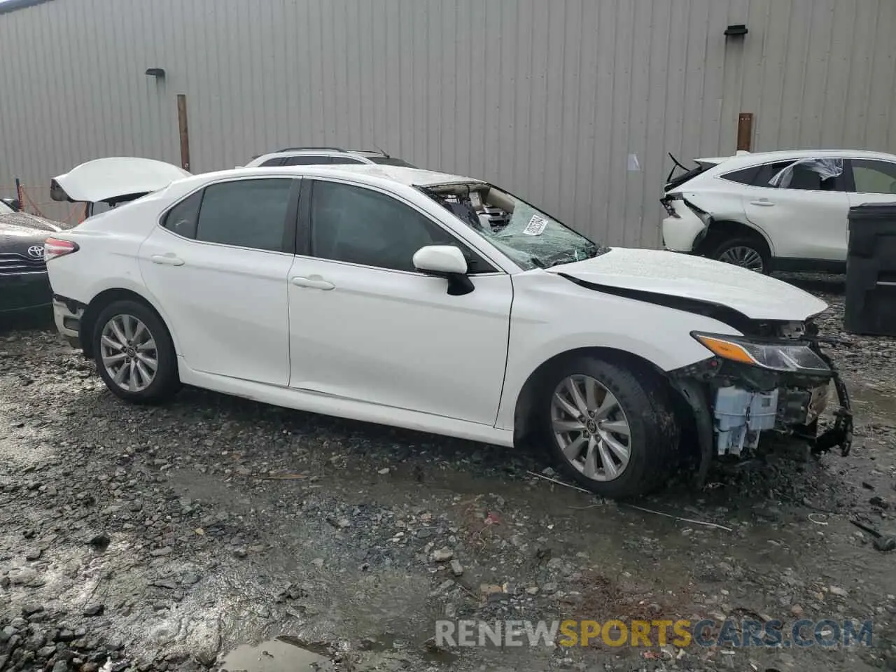 4 Photograph of a damaged car 4T1B11HK7KU838387 TOYOTA CAMRY 2019