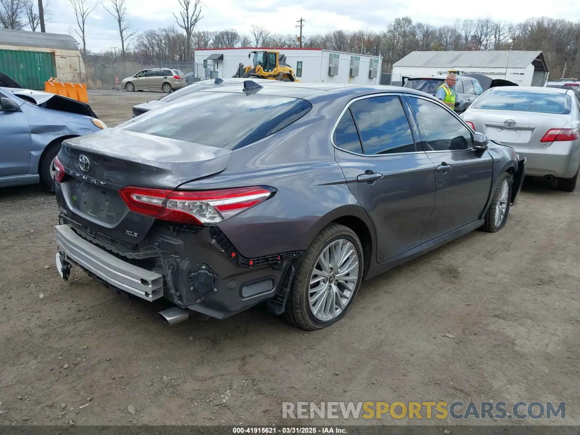 4 Photograph of a damaged car 4T1B11HK7KU840270 TOYOTA CAMRY 2019