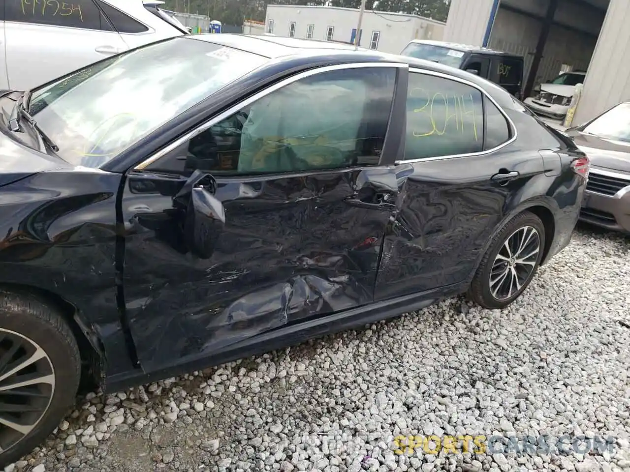 9 Photograph of a damaged car 4T1B11HK7KU842990 TOYOTA CAMRY 2019