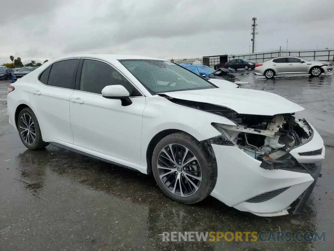 4 Photograph of a damaged car 4T1B11HK7KU853214 TOYOTA CAMRY 2019