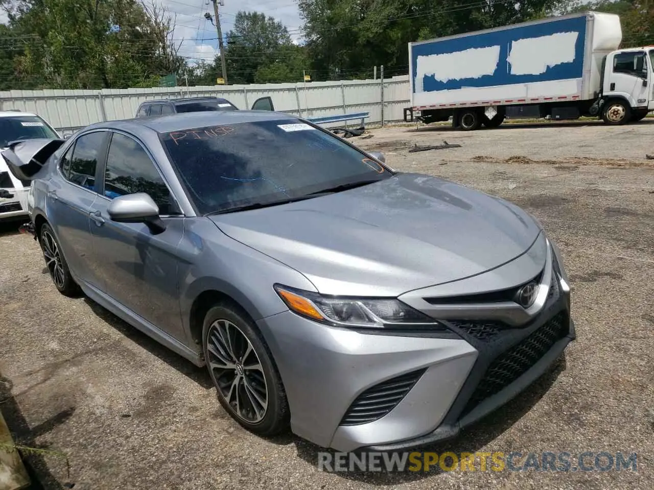 1 Photograph of a damaged car 4T1B11HK8KU162032 TOYOTA CAMRY 2019