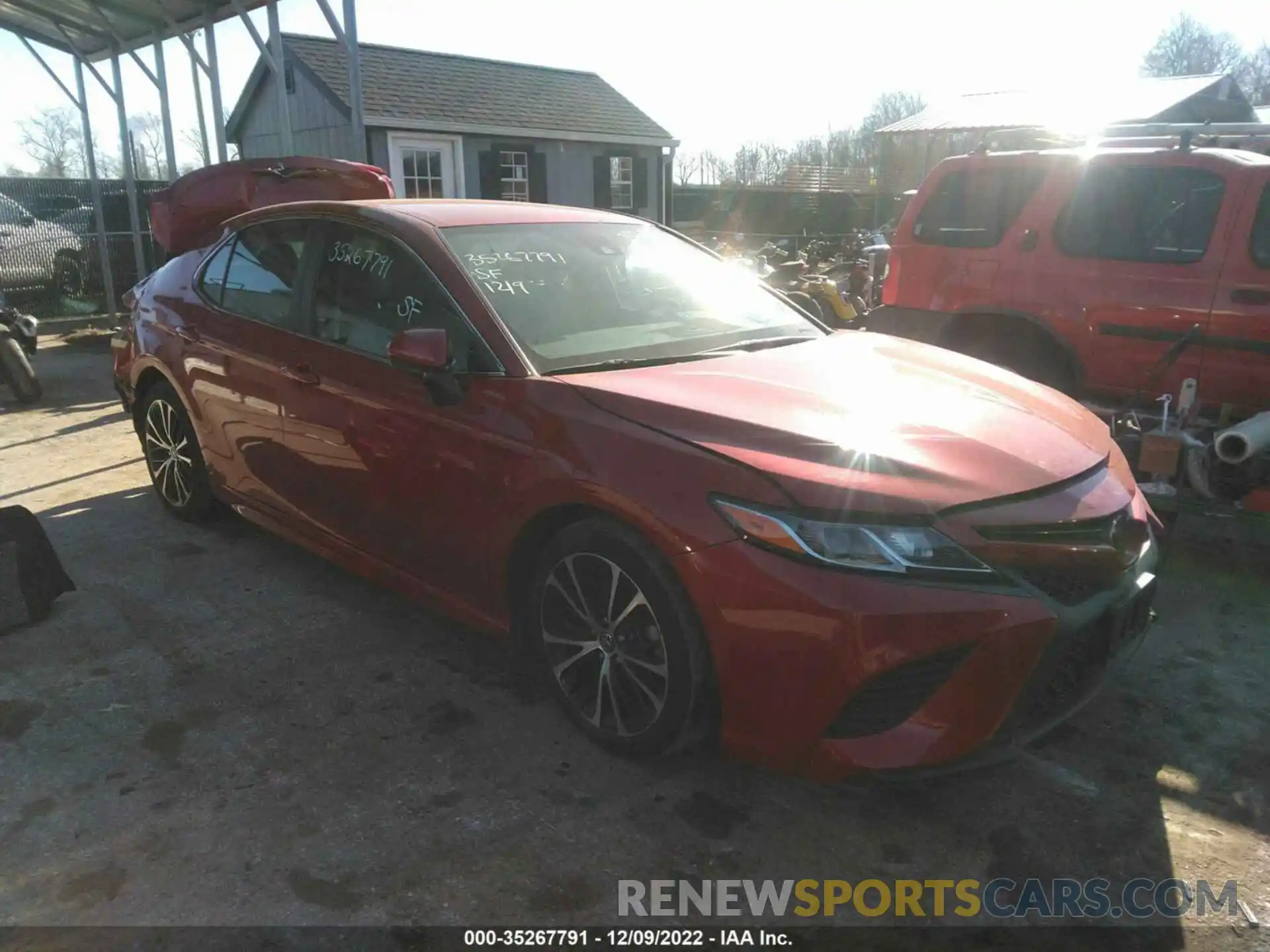 1 Photograph of a damaged car 4T1B11HK8KU162287 TOYOTA CAMRY 2019