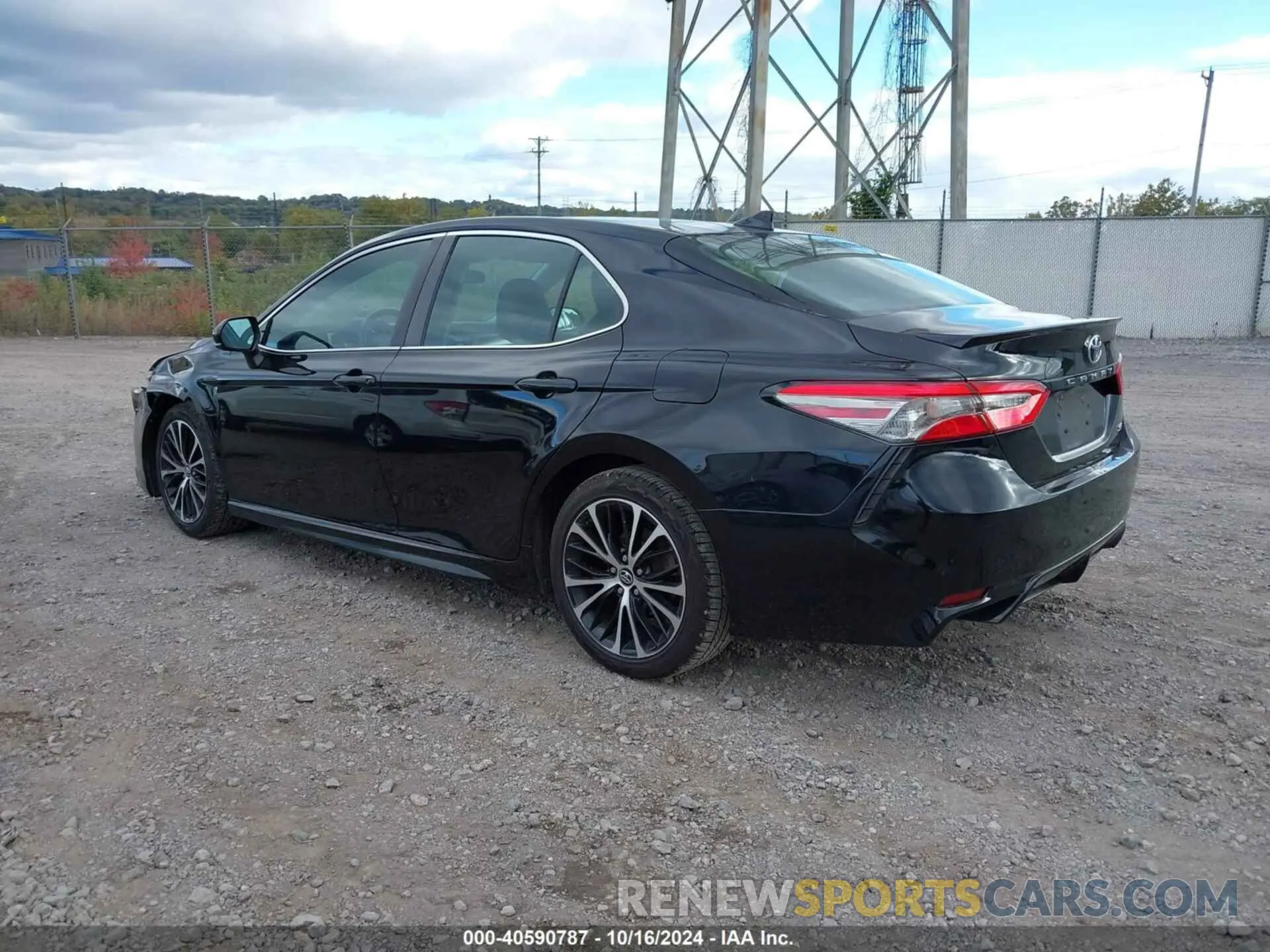 3 Photograph of a damaged car 4T1B11HK8KU162340 TOYOTA CAMRY 2019