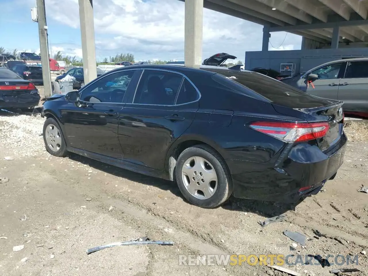 2 Photograph of a damaged car 4T1B11HK8KU166825 TOYOTA CAMRY 2019