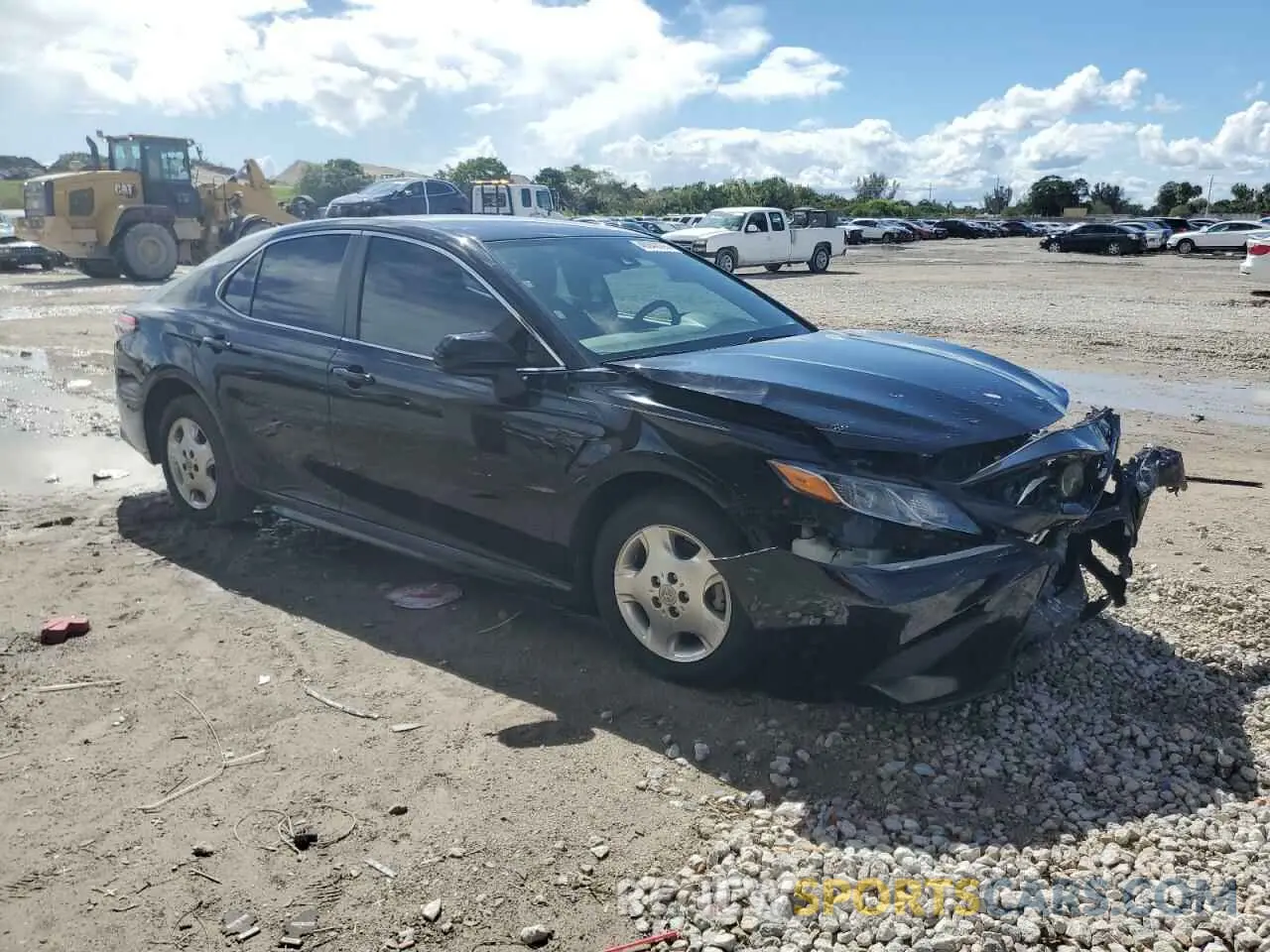 4 Photograph of a damaged car 4T1B11HK8KU166825 TOYOTA CAMRY 2019
