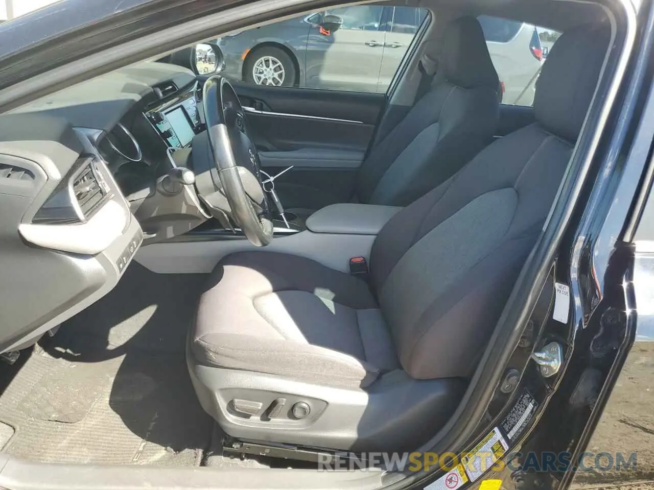 7 Photograph of a damaged car 4T1B11HK8KU166825 TOYOTA CAMRY 2019