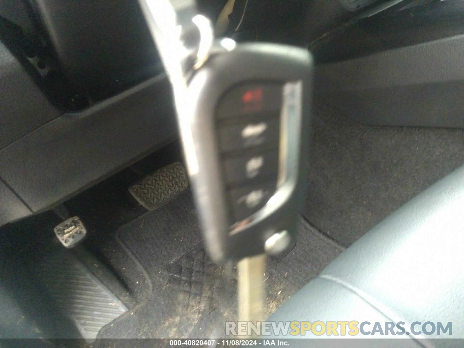 11 Photograph of a damaged car 4T1B11HK8KU167084 TOYOTA CAMRY 2019