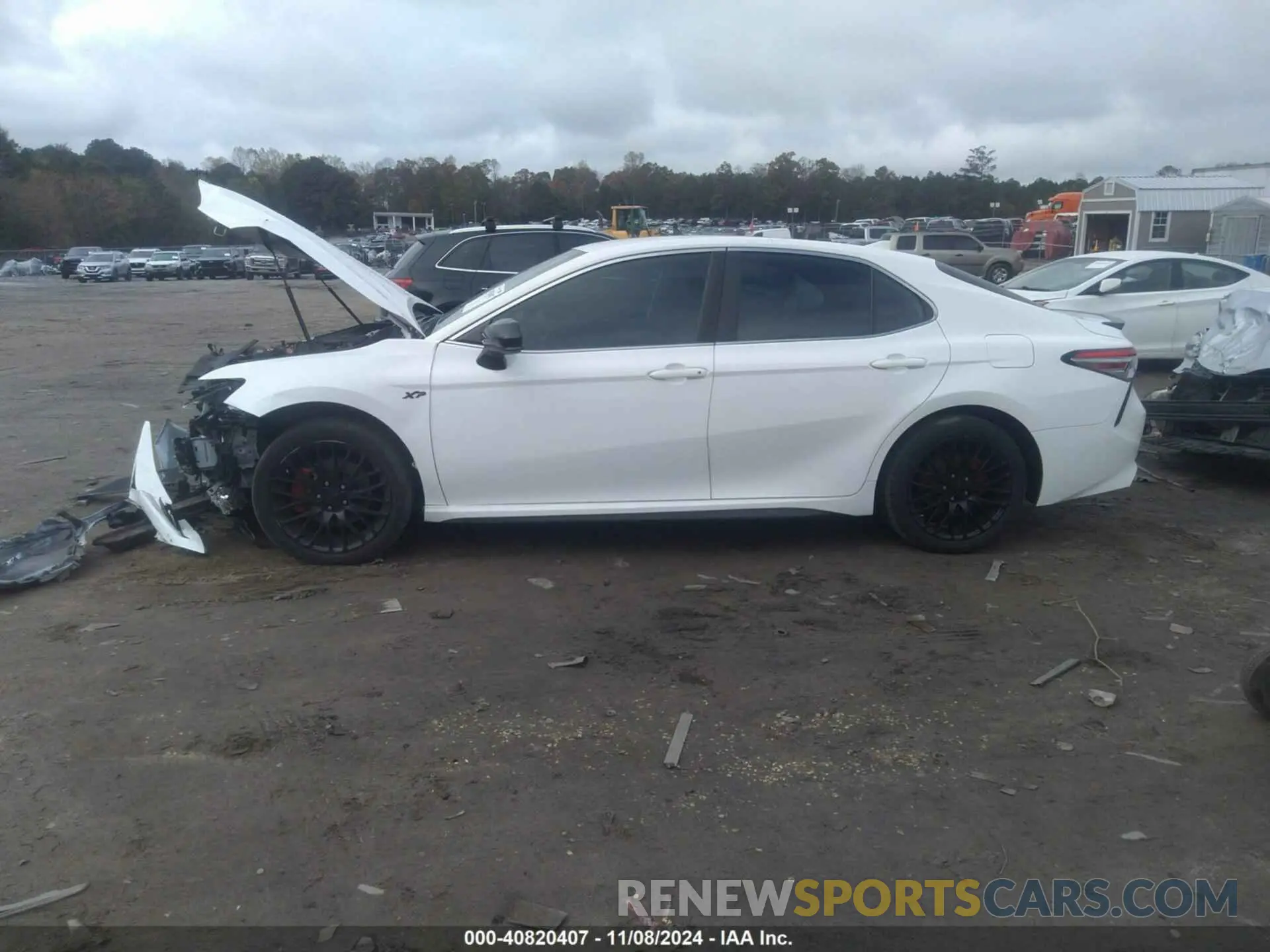 14 Photograph of a damaged car 4T1B11HK8KU167084 TOYOTA CAMRY 2019