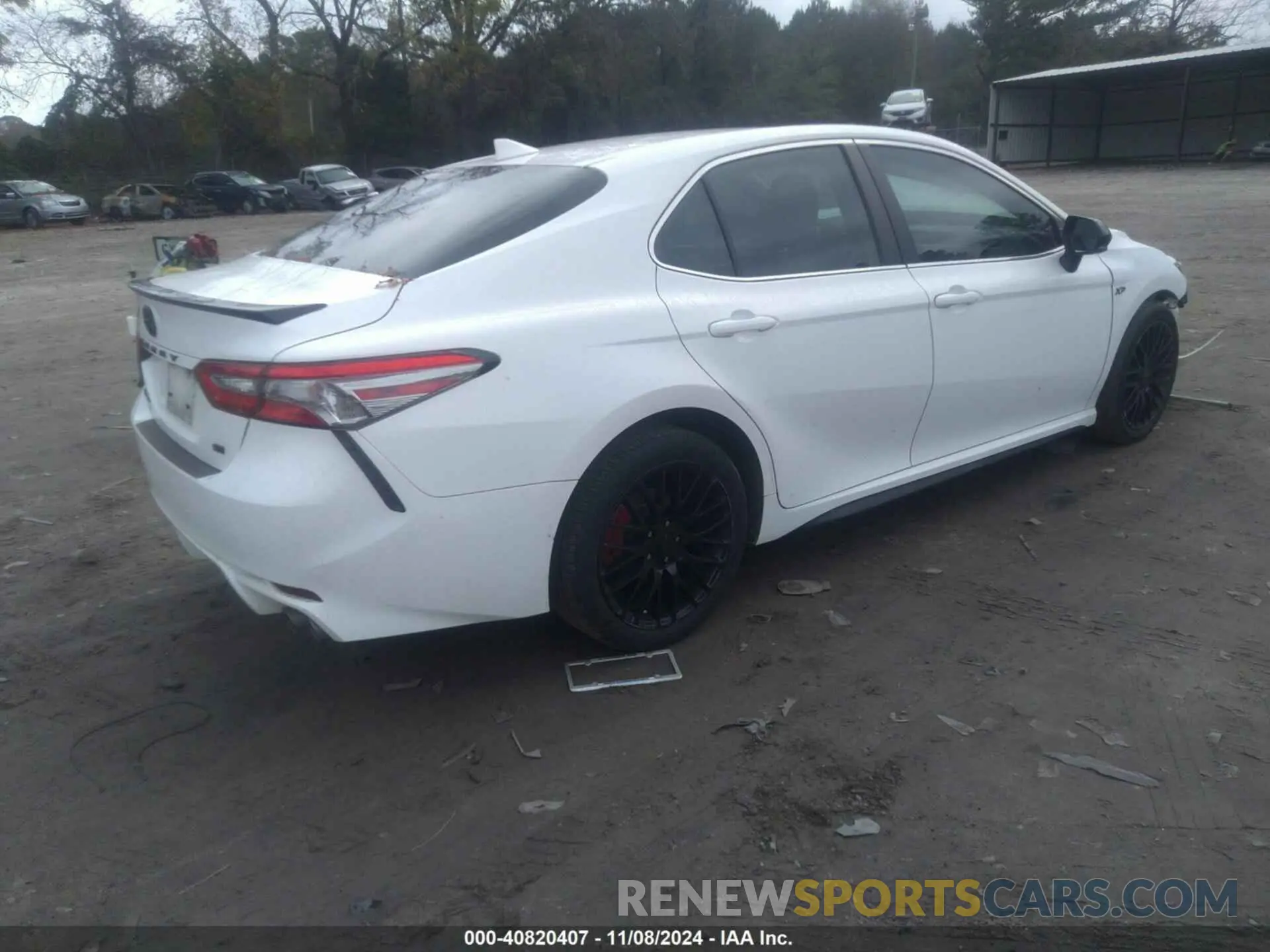 4 Photograph of a damaged car 4T1B11HK8KU167084 TOYOTA CAMRY 2019