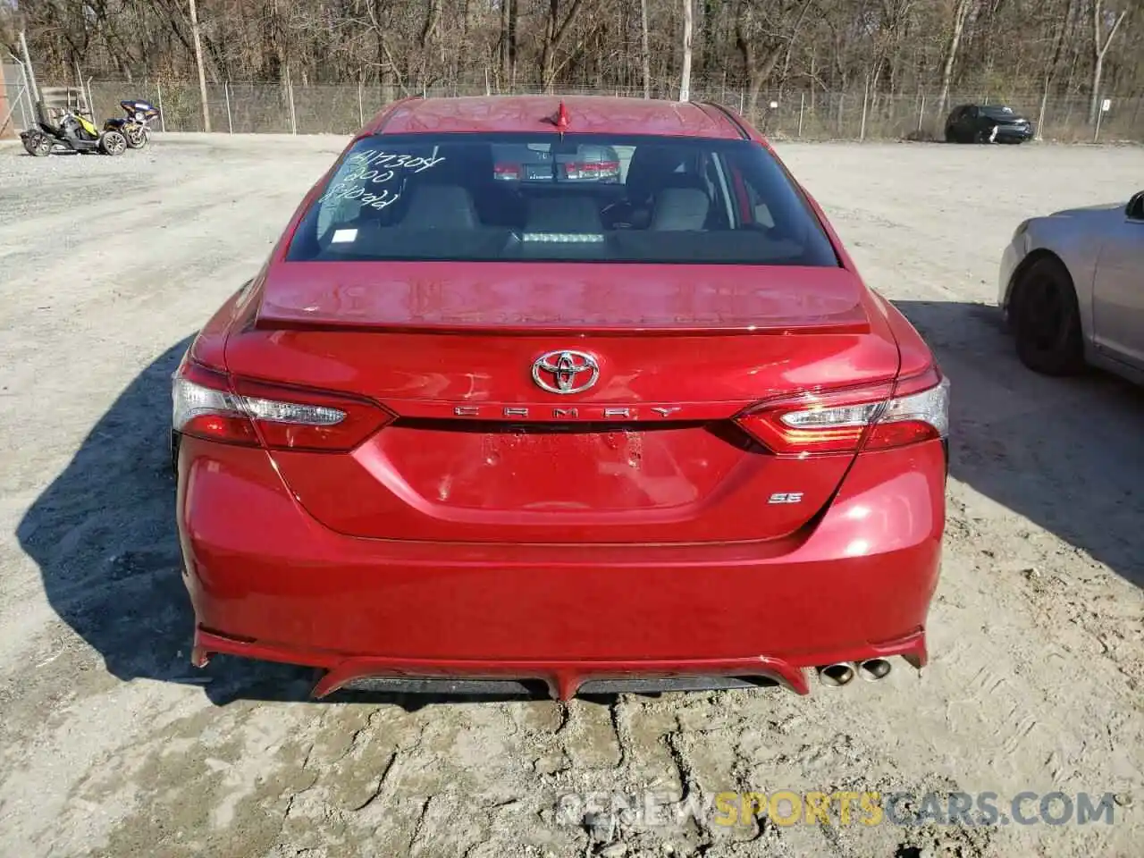 6 Photograph of a damaged car 4T1B11HK8KU167120 TOYOTA CAMRY 2019