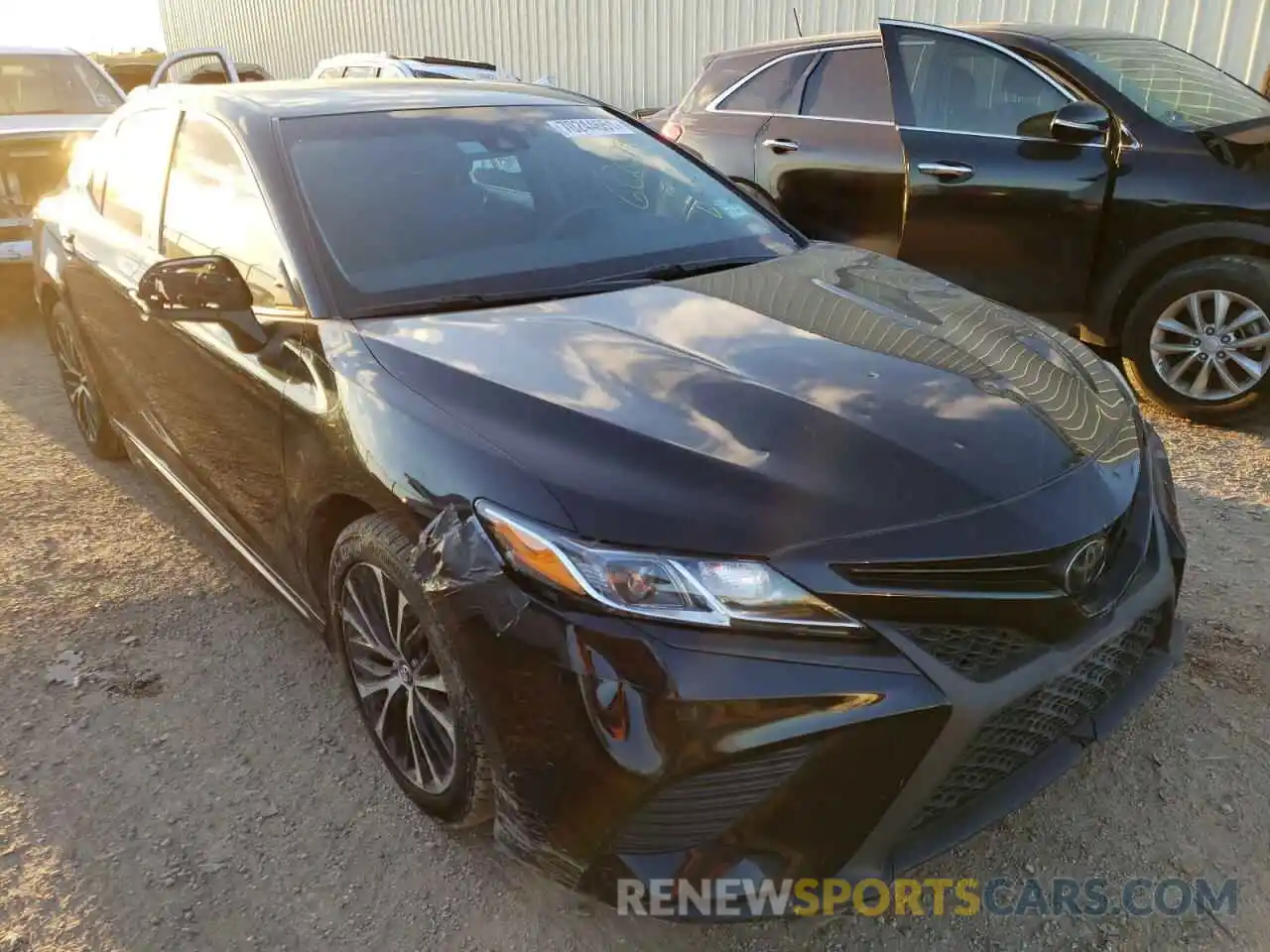 1 Photograph of a damaged car 4T1B11HK8KU167134 TOYOTA CAMRY 2019