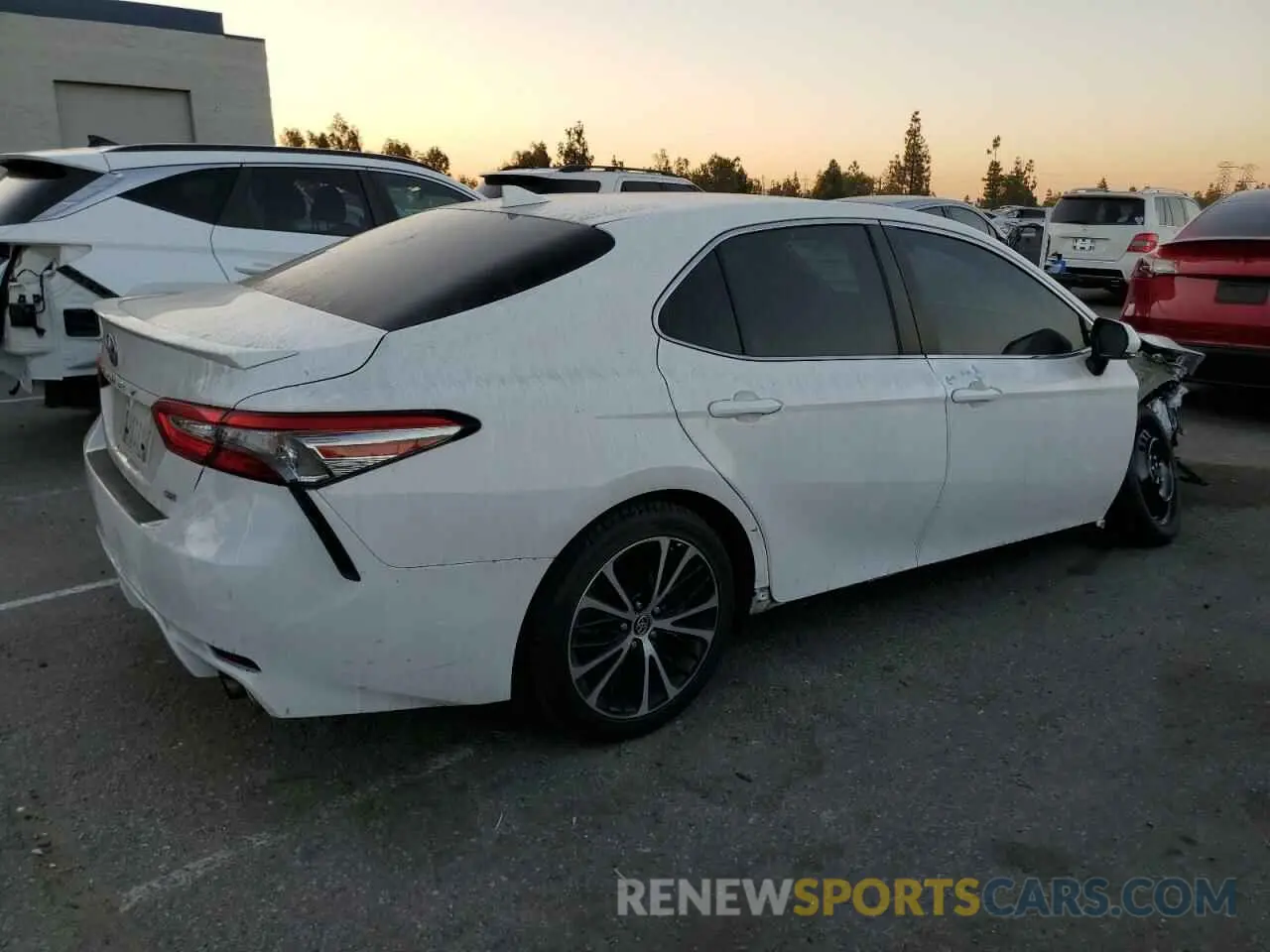 3 Photograph of a damaged car 4T1B11HK8KU172799 TOYOTA CAMRY 2019