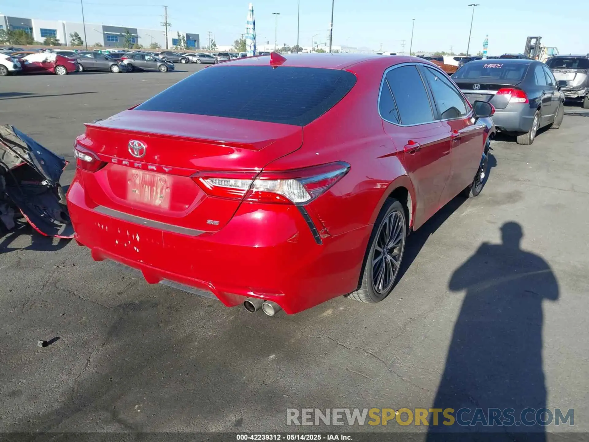 4 Photograph of a damaged car 4T1B11HK8KU174469 TOYOTA CAMRY 2019
