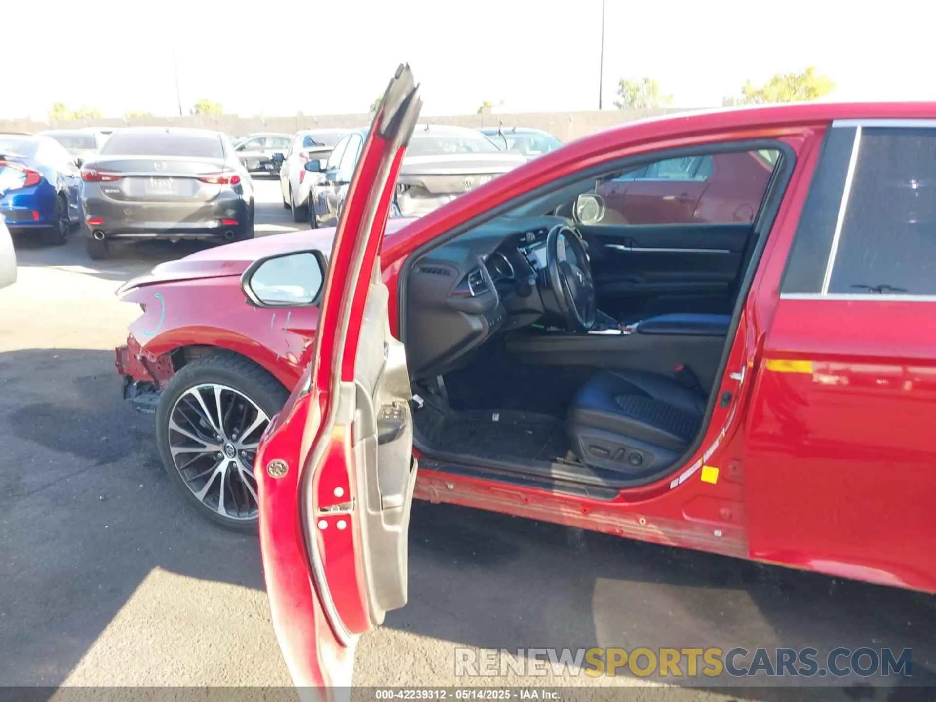 5 Photograph of a damaged car 4T1B11HK8KU174469 TOYOTA CAMRY 2019