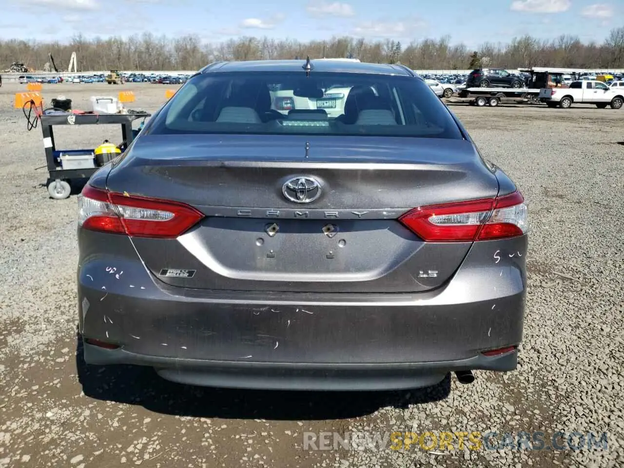 6 Photograph of a damaged car 4T1B11HK8KU179087 TOYOTA CAMRY 2019