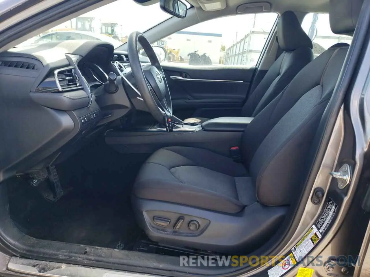 7 Photograph of a damaged car 4T1B11HK8KU179087 TOYOTA CAMRY 2019