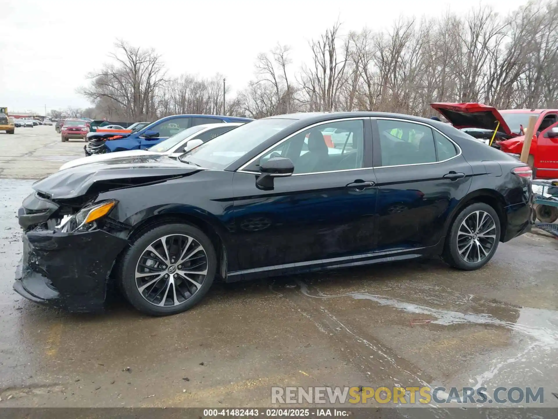 15 Photograph of a damaged car 4T1B11HK8KU179431 TOYOTA CAMRY 2019