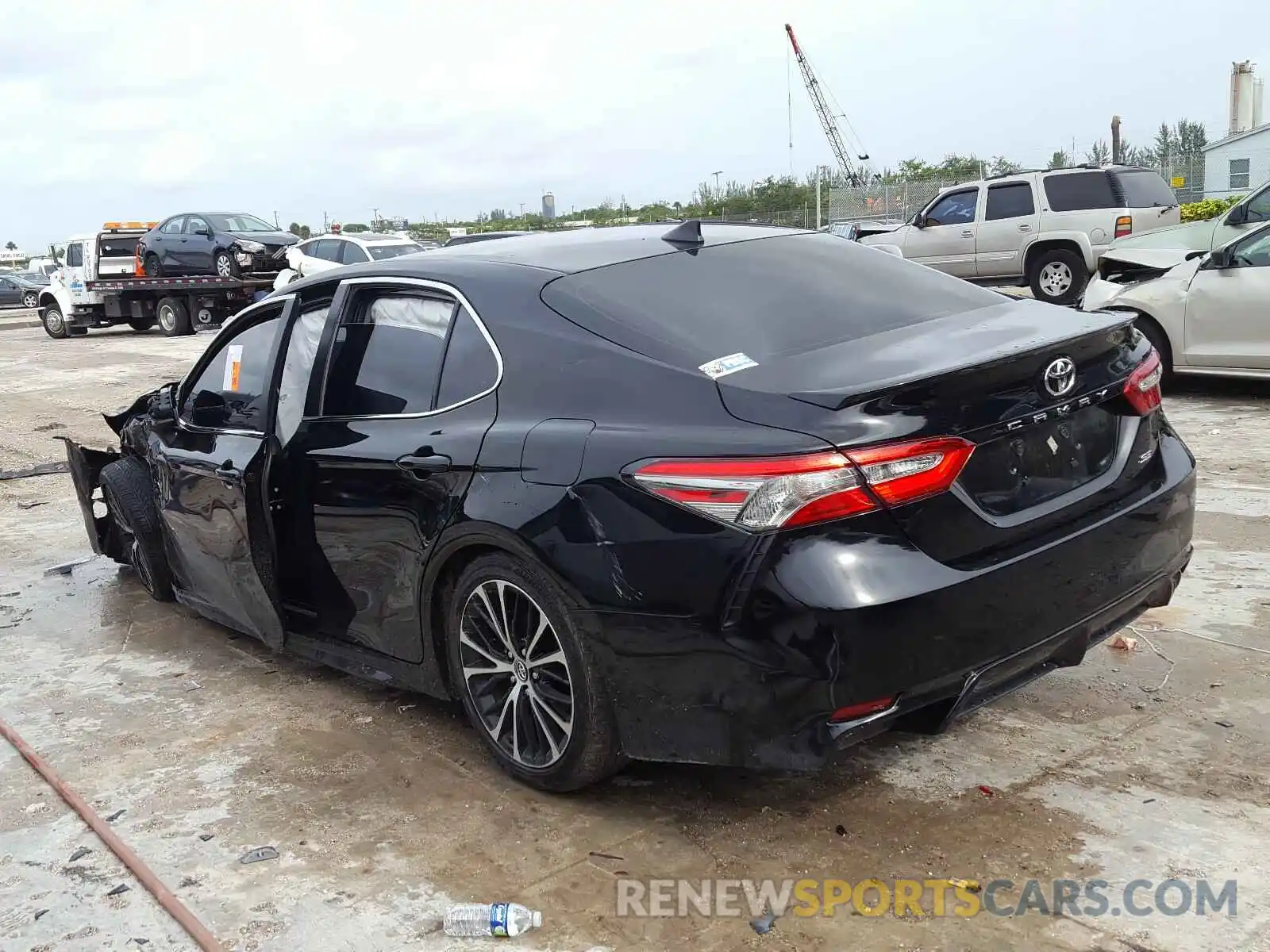 3 Photograph of a damaged car 4T1B11HK8KU184418 TOYOTA CAMRY 2019