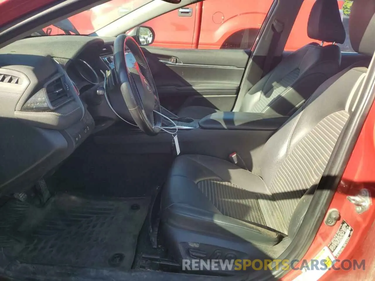 7 Photograph of a damaged car 4T1B11HK8KU189778 TOYOTA CAMRY 2019