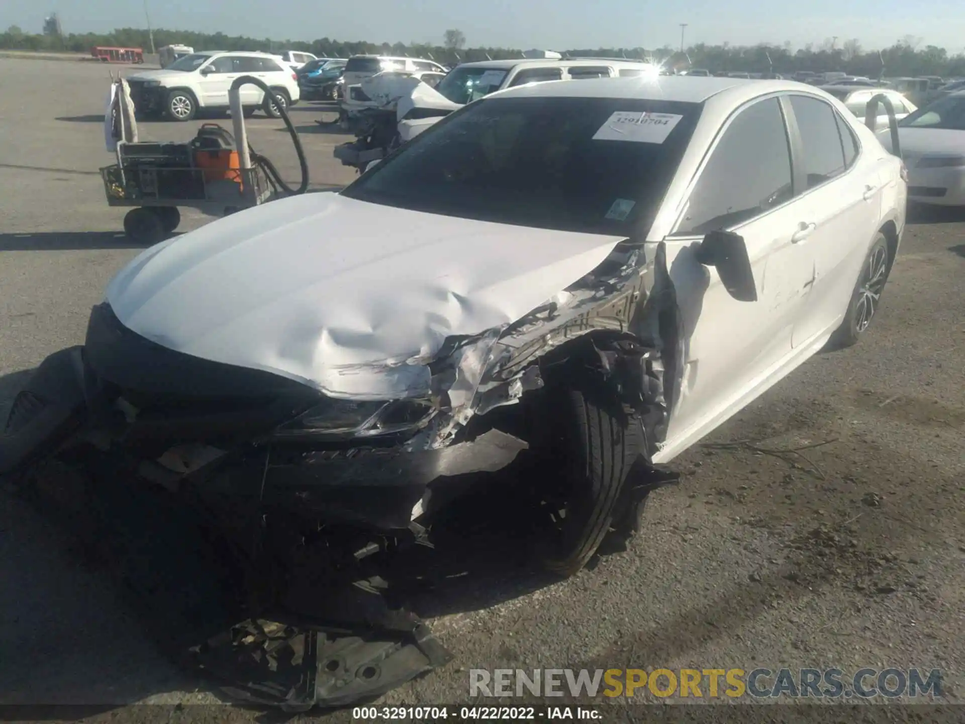 2 Photograph of a damaged car 4T1B11HK8KU193443 TOYOTA CAMRY 2019