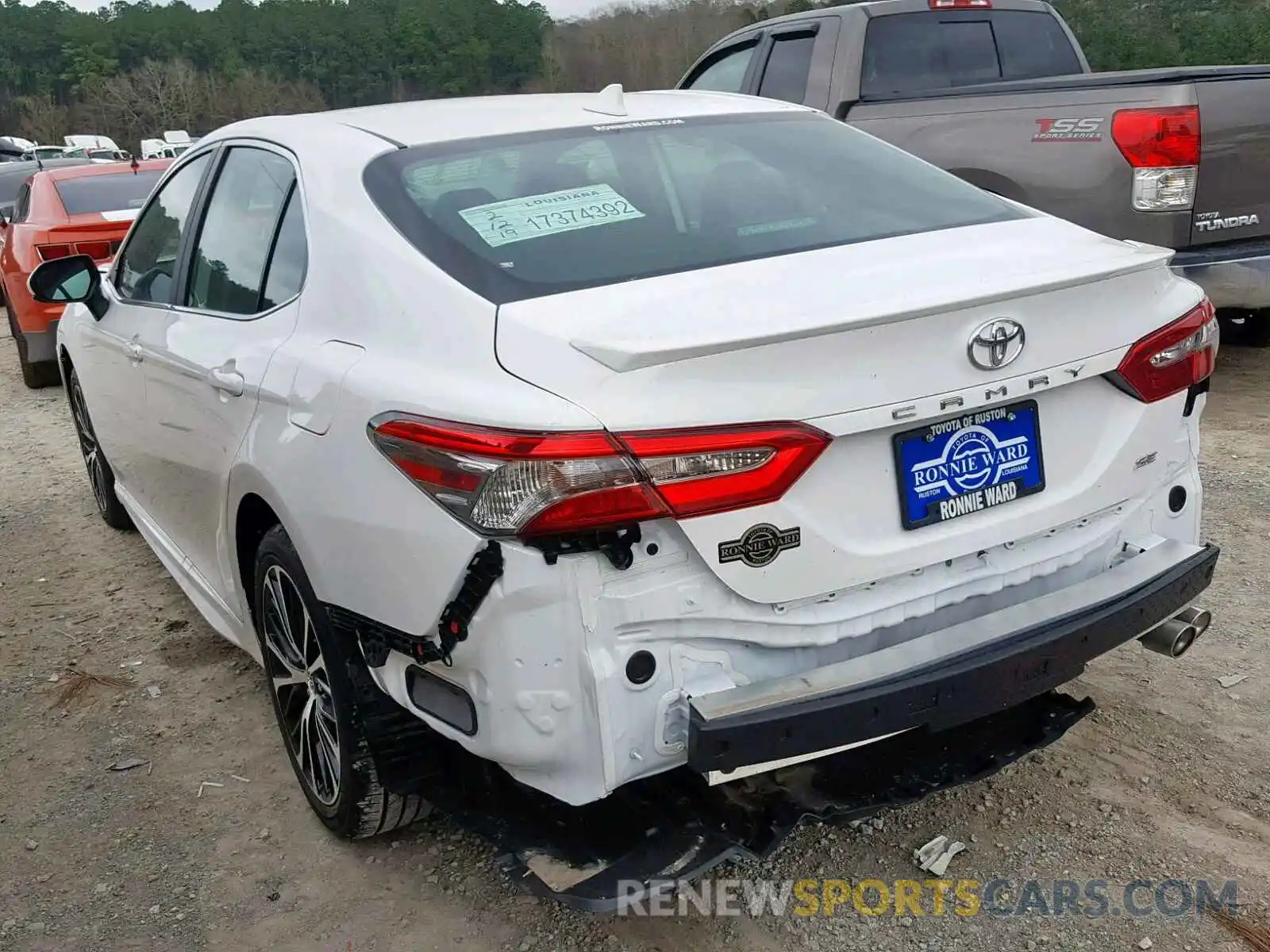 3 Photograph of a damaged car 4T1B11HK8KU193913 TOYOTA CAMRY 2019