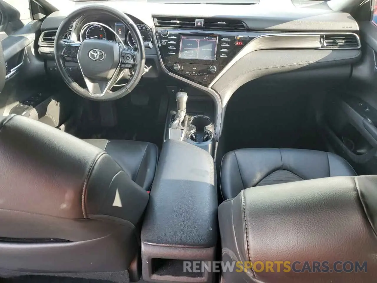 8 Photograph of a damaged car 4T1B11HK8KU195080 TOYOTA CAMRY 2019