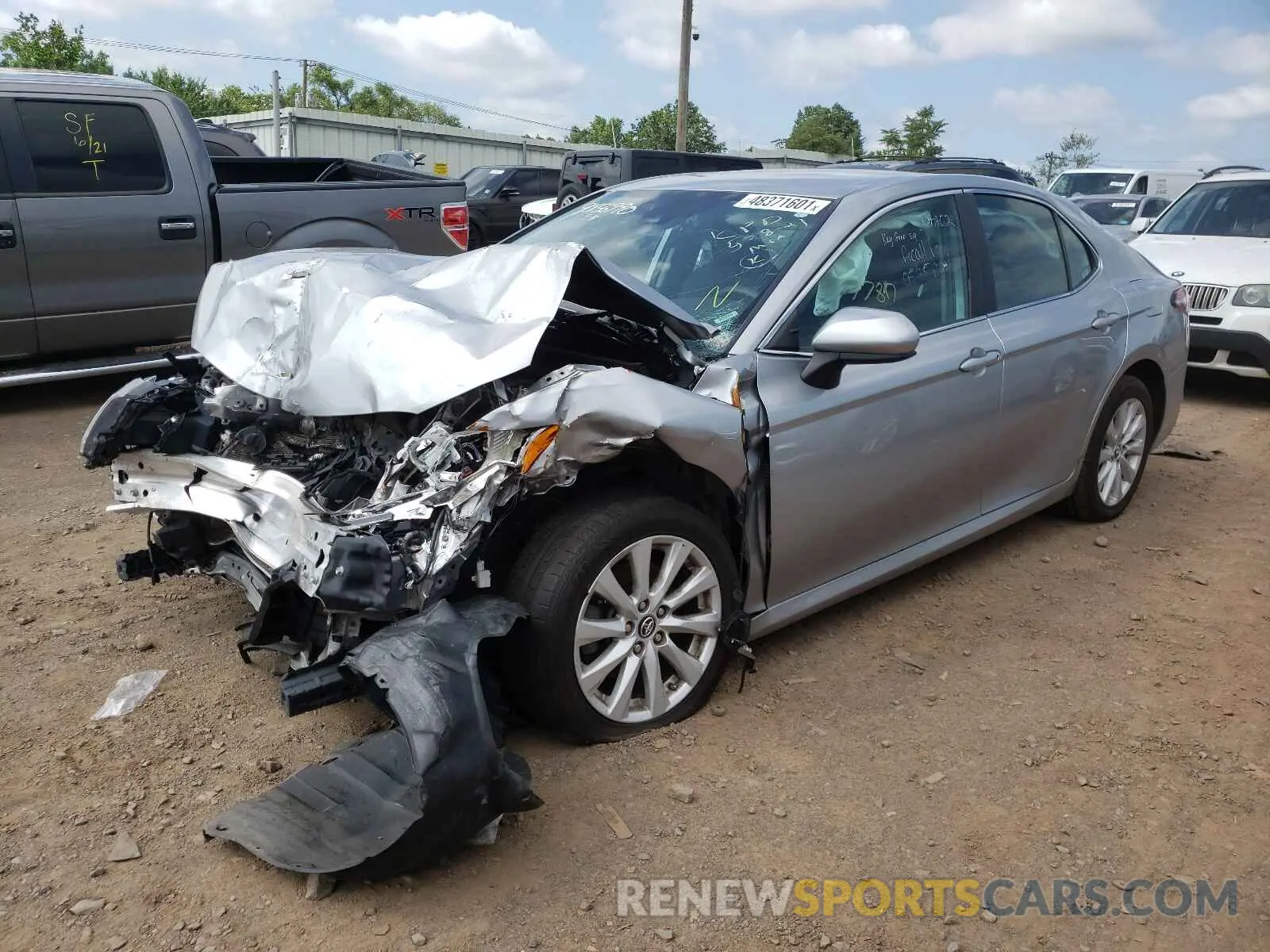 2 Photograph of a damaged car 4T1B11HK8KU196441 TOYOTA CAMRY 2019