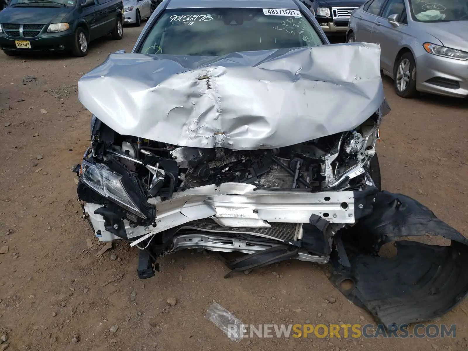 9 Photograph of a damaged car 4T1B11HK8KU196441 TOYOTA CAMRY 2019