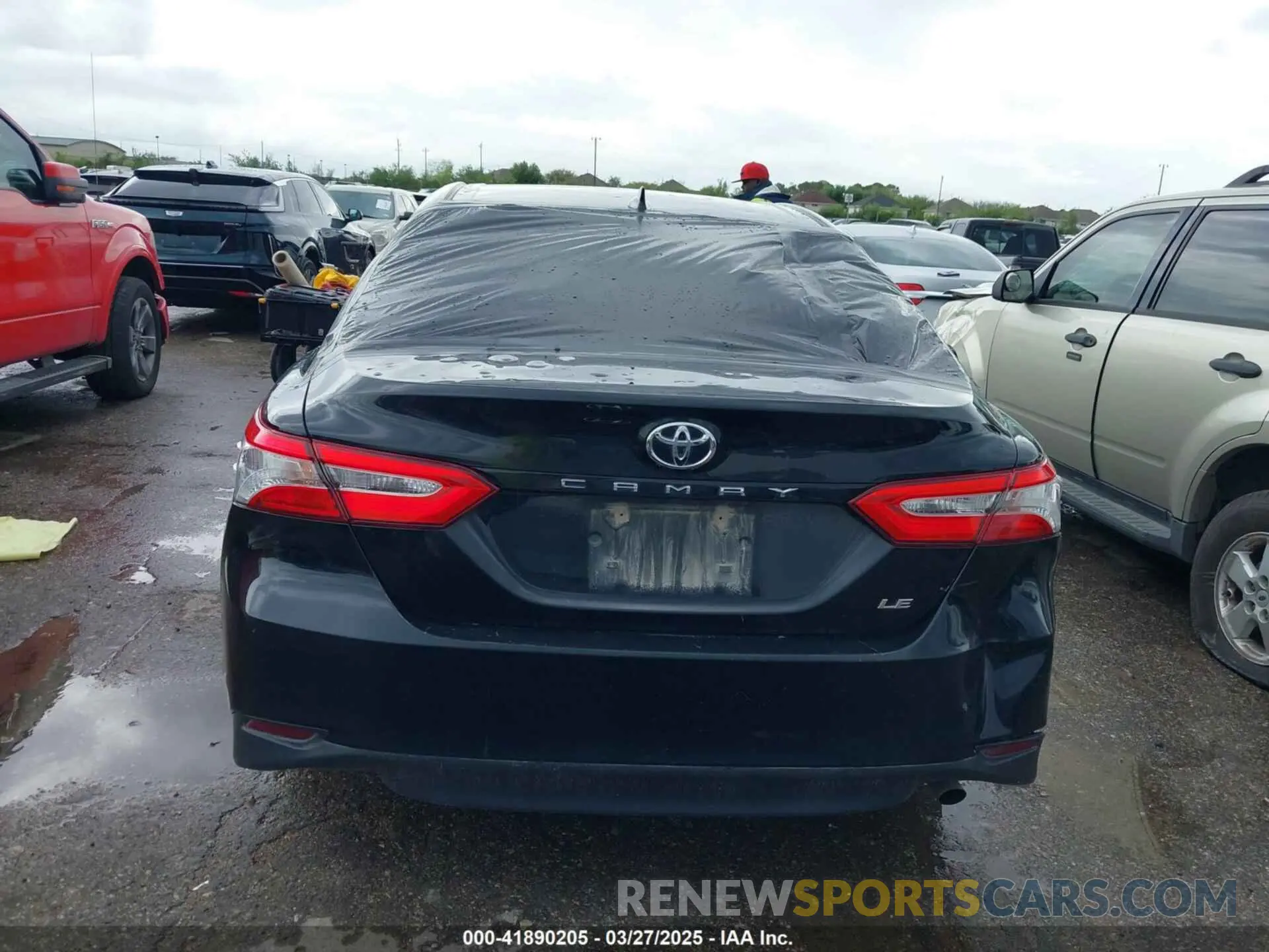 16 Photograph of a damaged car 4T1B11HK8KU197413 TOYOTA CAMRY 2019
