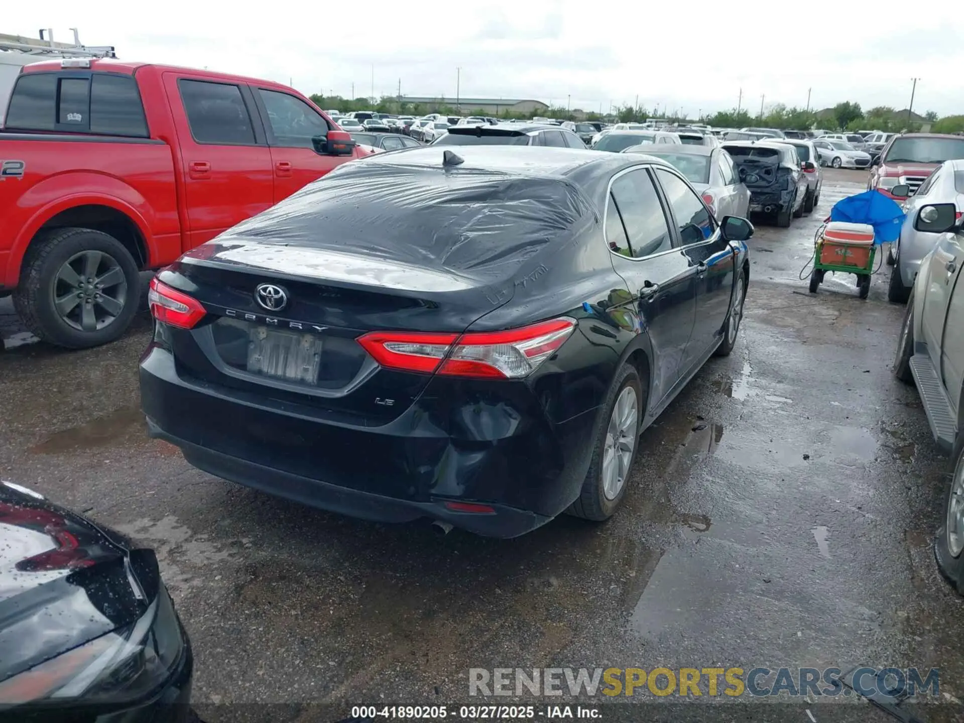4 Photograph of a damaged car 4T1B11HK8KU197413 TOYOTA CAMRY 2019