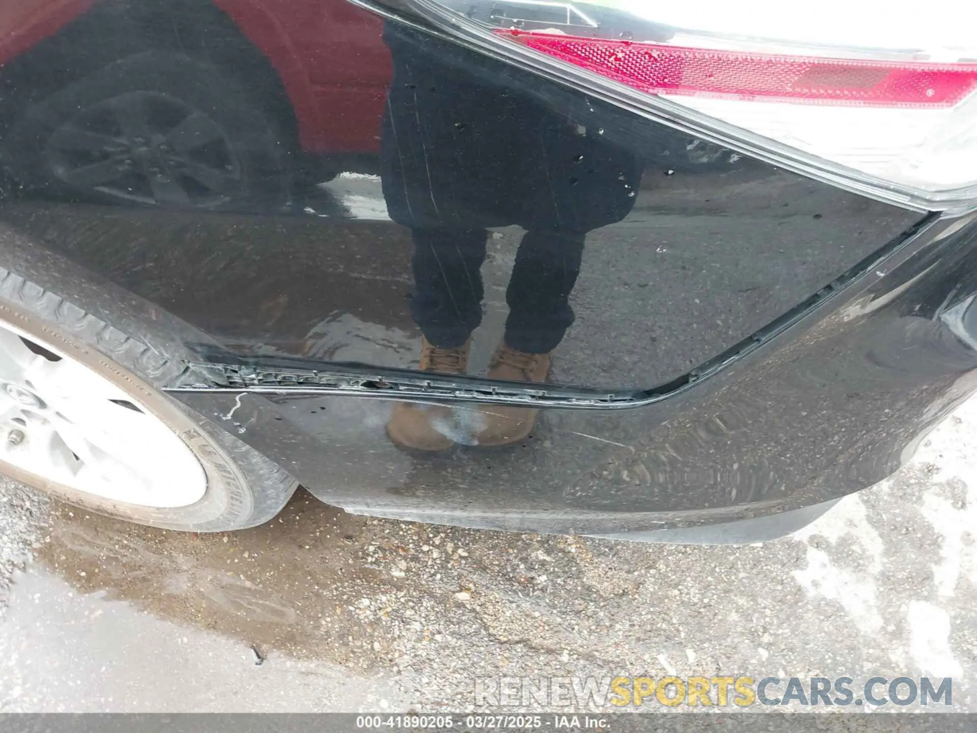 6 Photograph of a damaged car 4T1B11HK8KU197413 TOYOTA CAMRY 2019