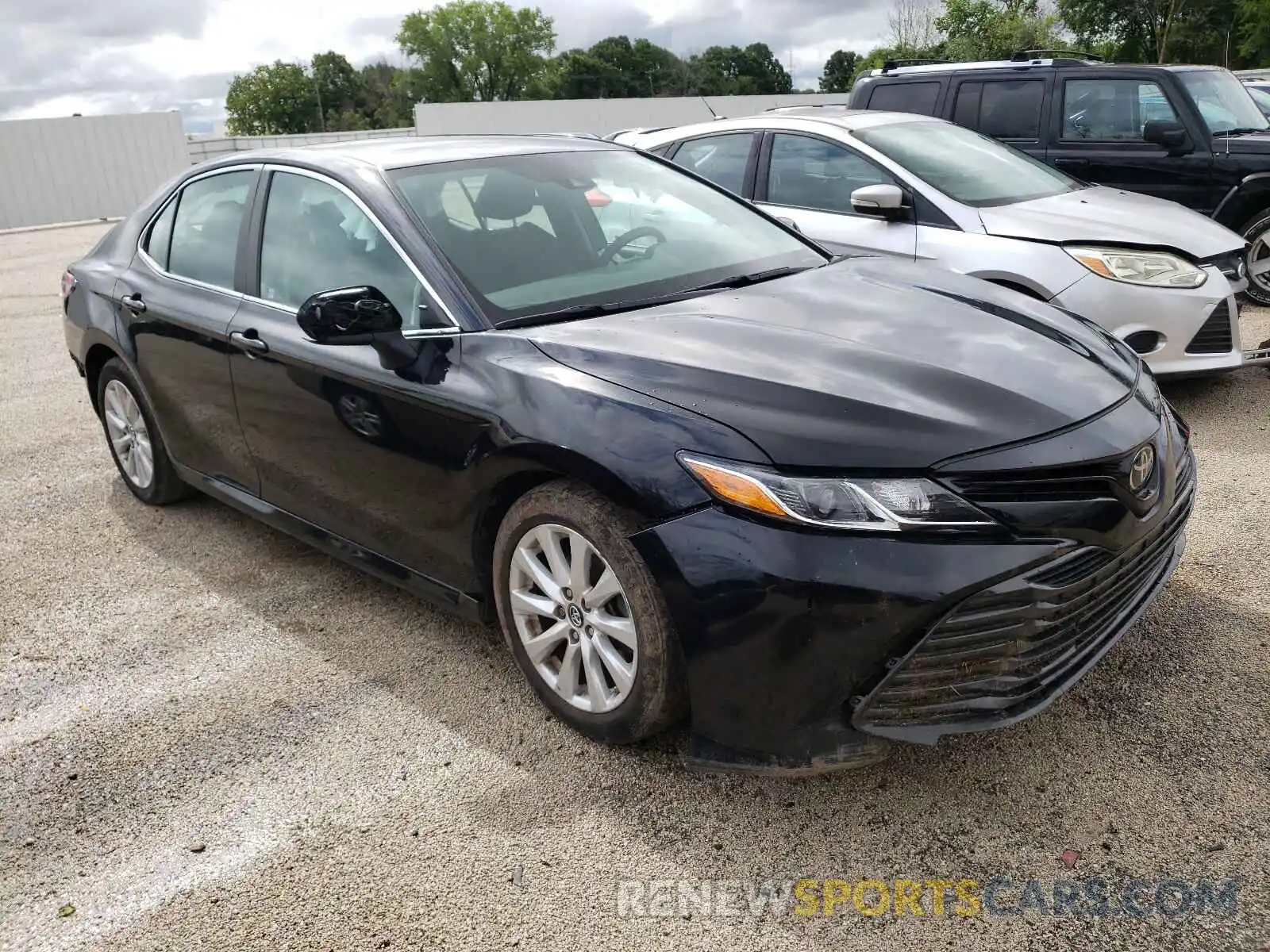 1 Photograph of a damaged car 4T1B11HK8KU198092 TOYOTA CAMRY 2019