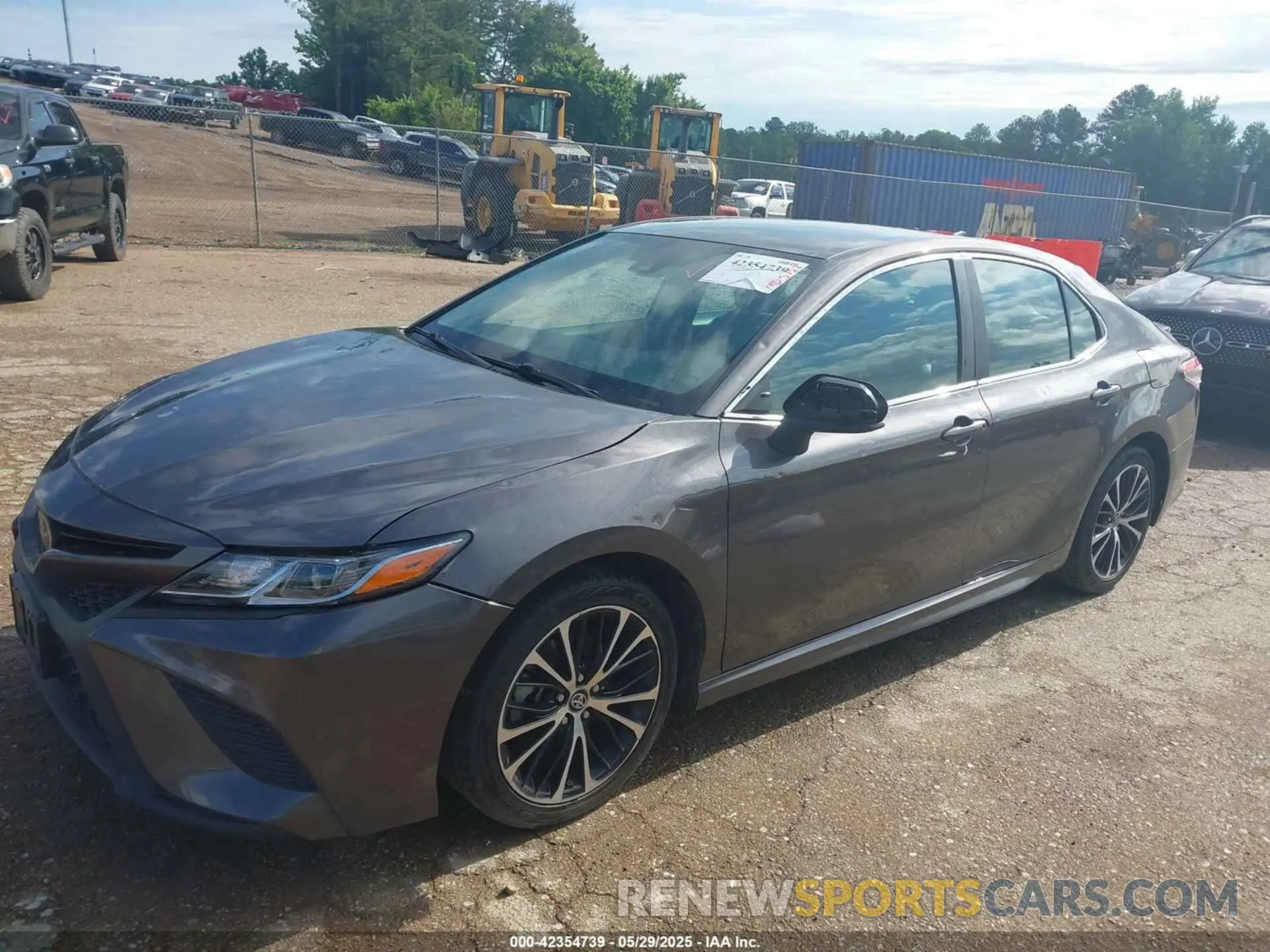 6 Photograph of a damaged car 4T1B11HK8KU201766 TOYOTA CAMRY 2019