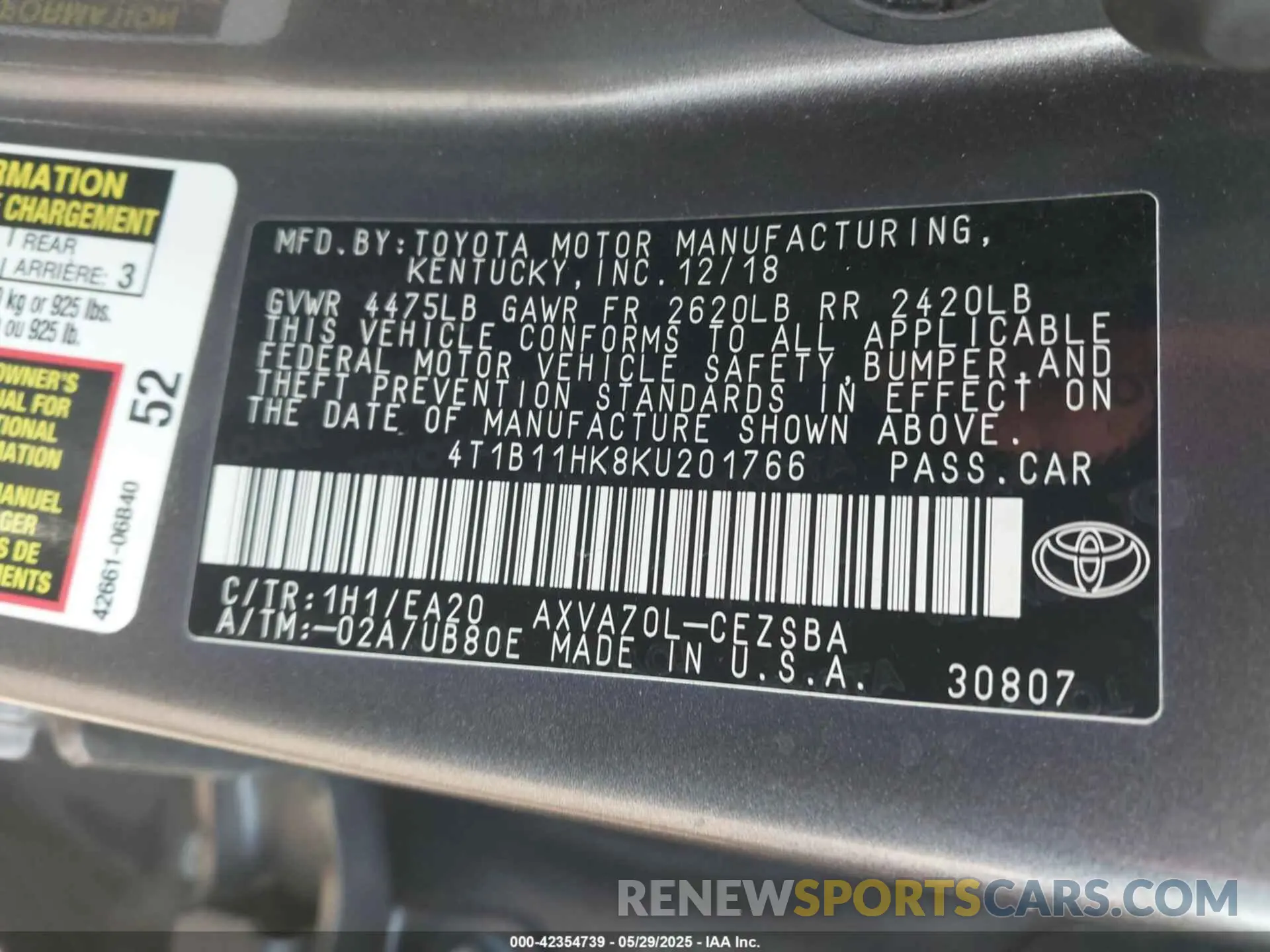 9 Photograph of a damaged car 4T1B11HK8KU201766 TOYOTA CAMRY 2019