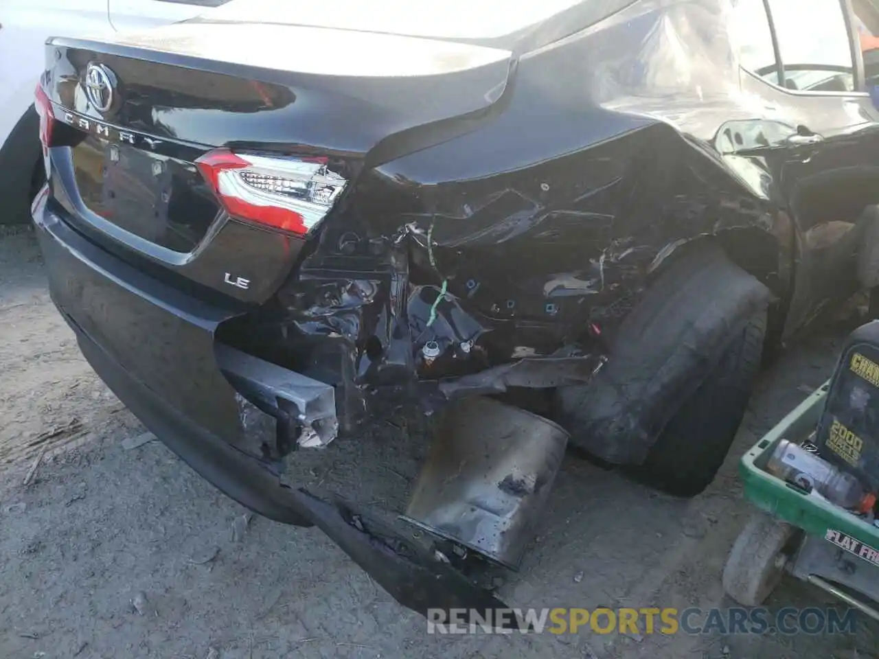 9 Photograph of a damaged car 4T1B11HK8KU206806 TOYOTA CAMRY 2019