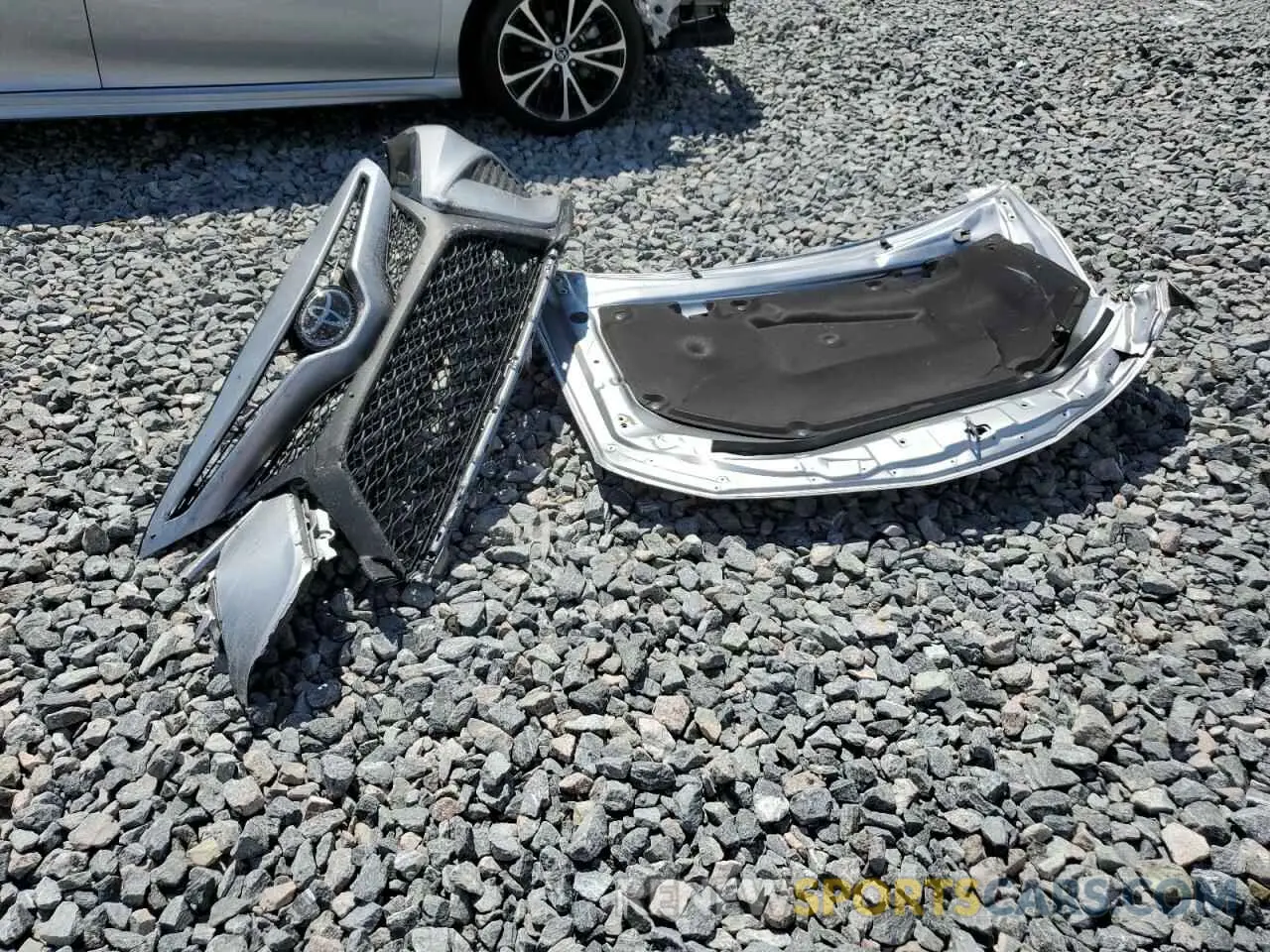 12 Photograph of a damaged car 4T1B11HK8KU209995 TOYOTA CAMRY 2019