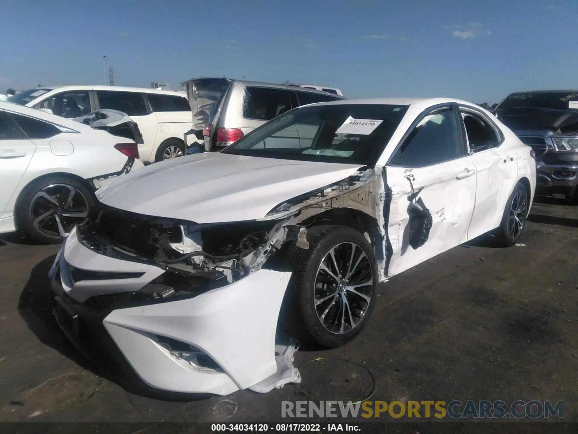 2 Photograph of a damaged car 4T1B11HK8KU213190 TOYOTA CAMRY 2019