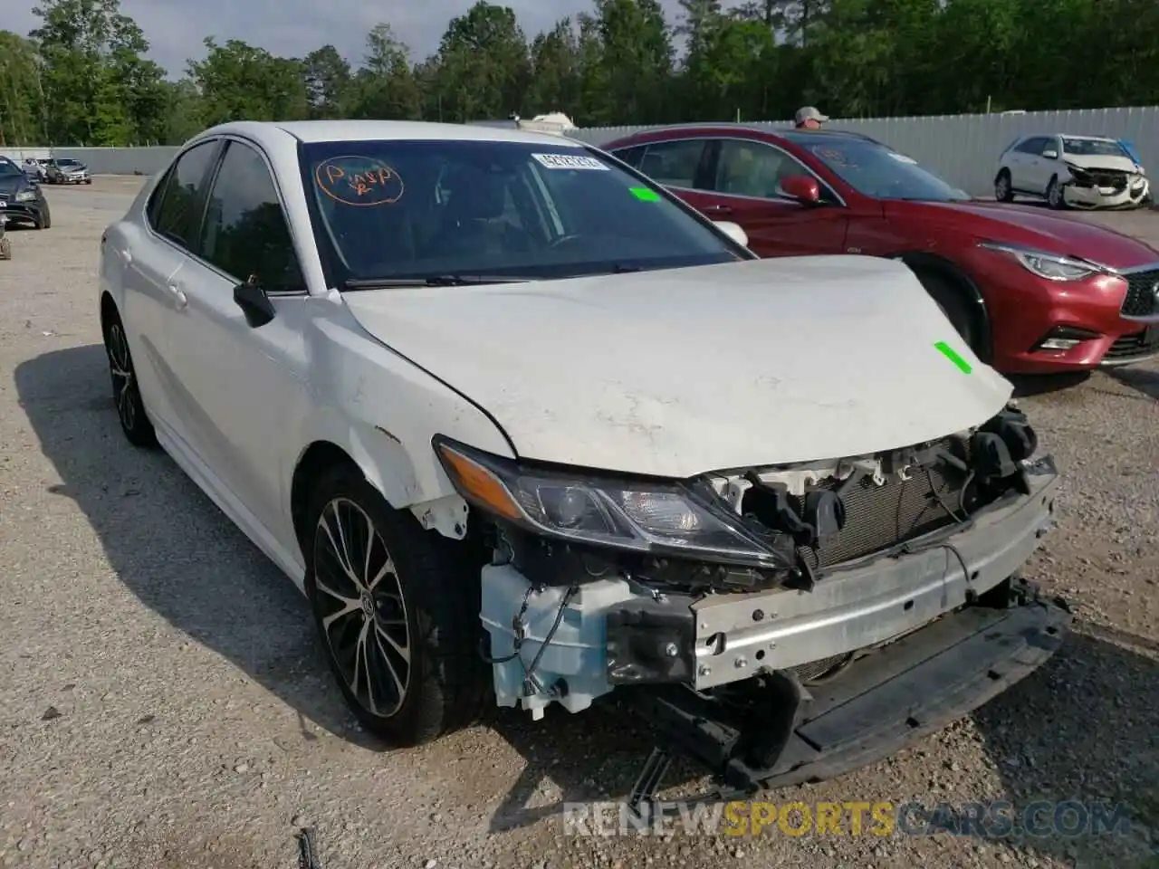 1 Photograph of a damaged car 4T1B11HK8KU216039 TOYOTA CAMRY 2019