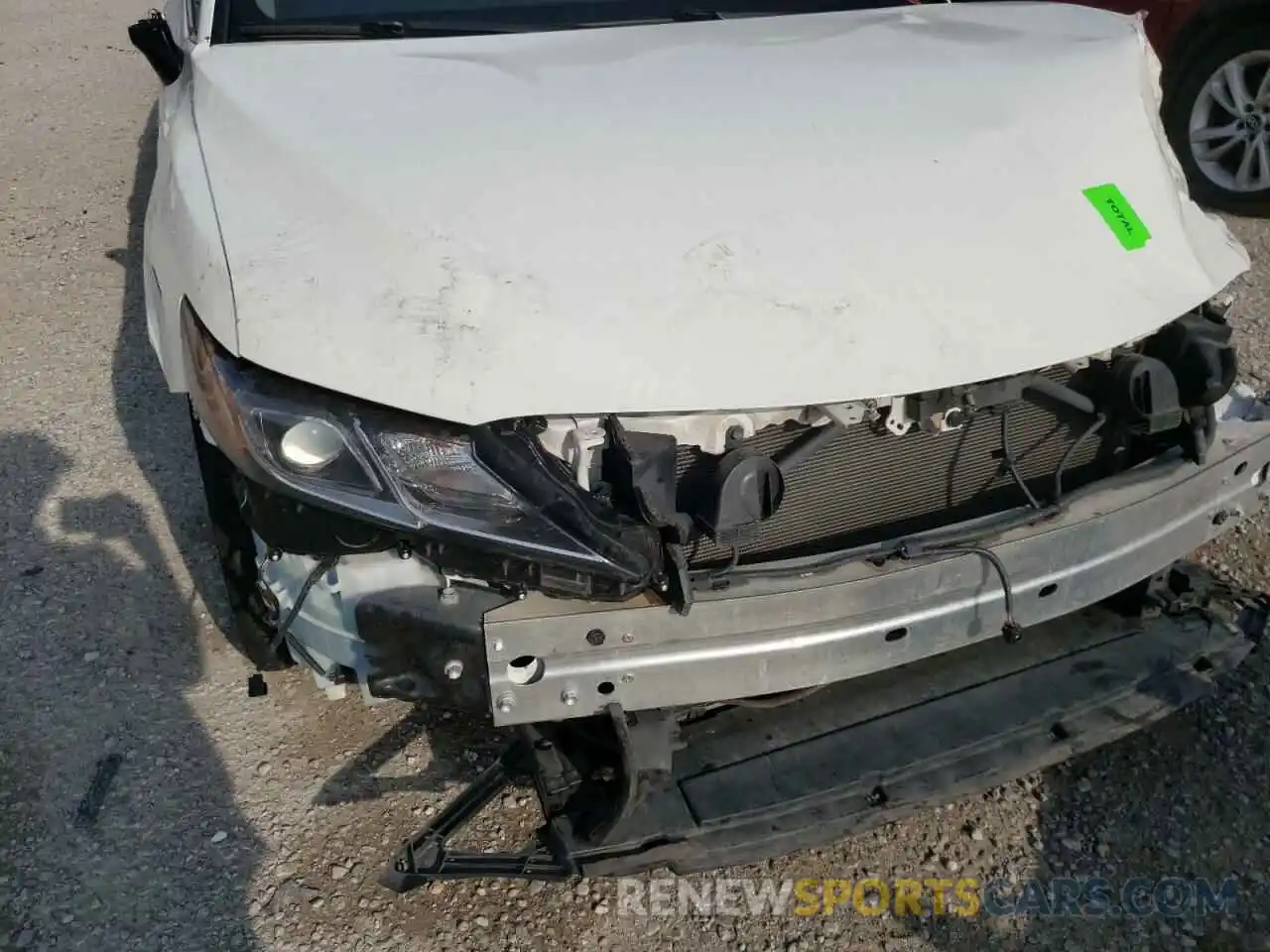 9 Photograph of a damaged car 4T1B11HK8KU216039 TOYOTA CAMRY 2019