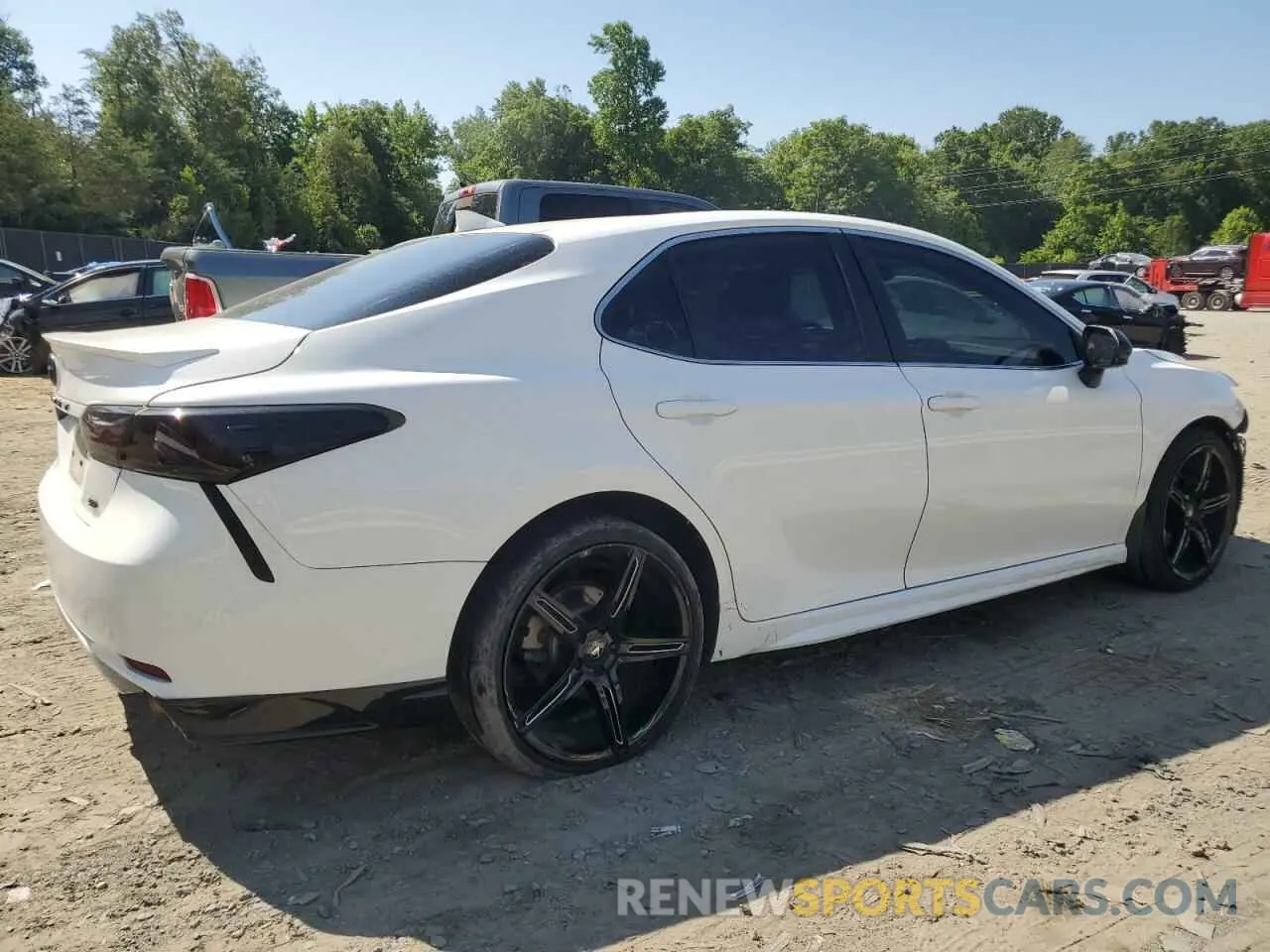 3 Photograph of a damaged car 4T1B11HK8KU216056 TOYOTA CAMRY 2019