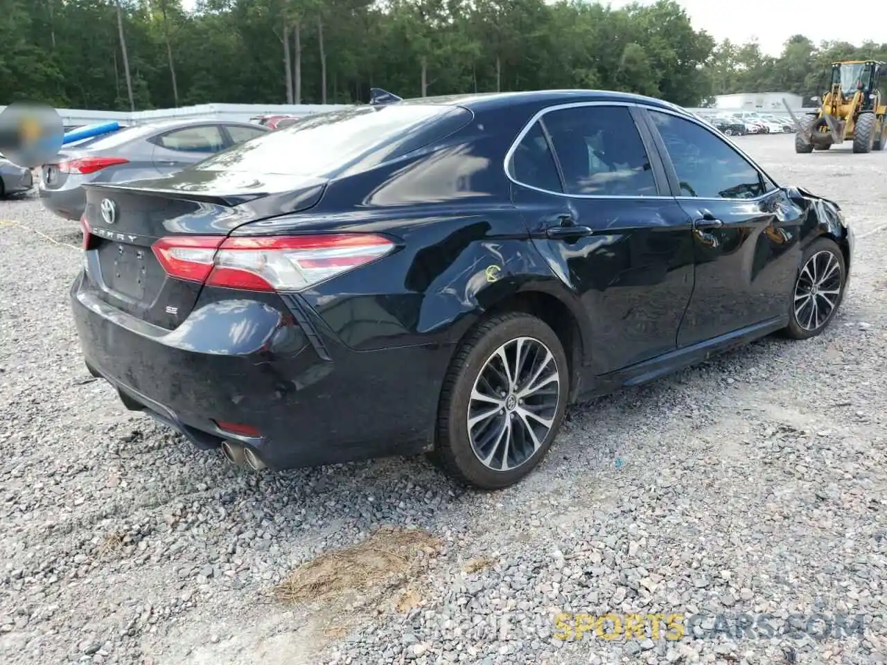 4 Photograph of a damaged car 4T1B11HK8KU216350 TOYOTA CAMRY 2019