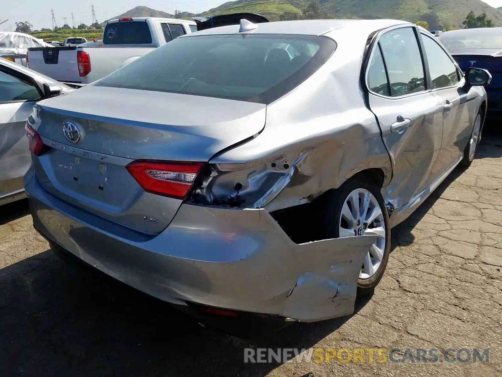 4 Photograph of a damaged car 4T1B11HK8KU219653 TOYOTA CAMRY 2019