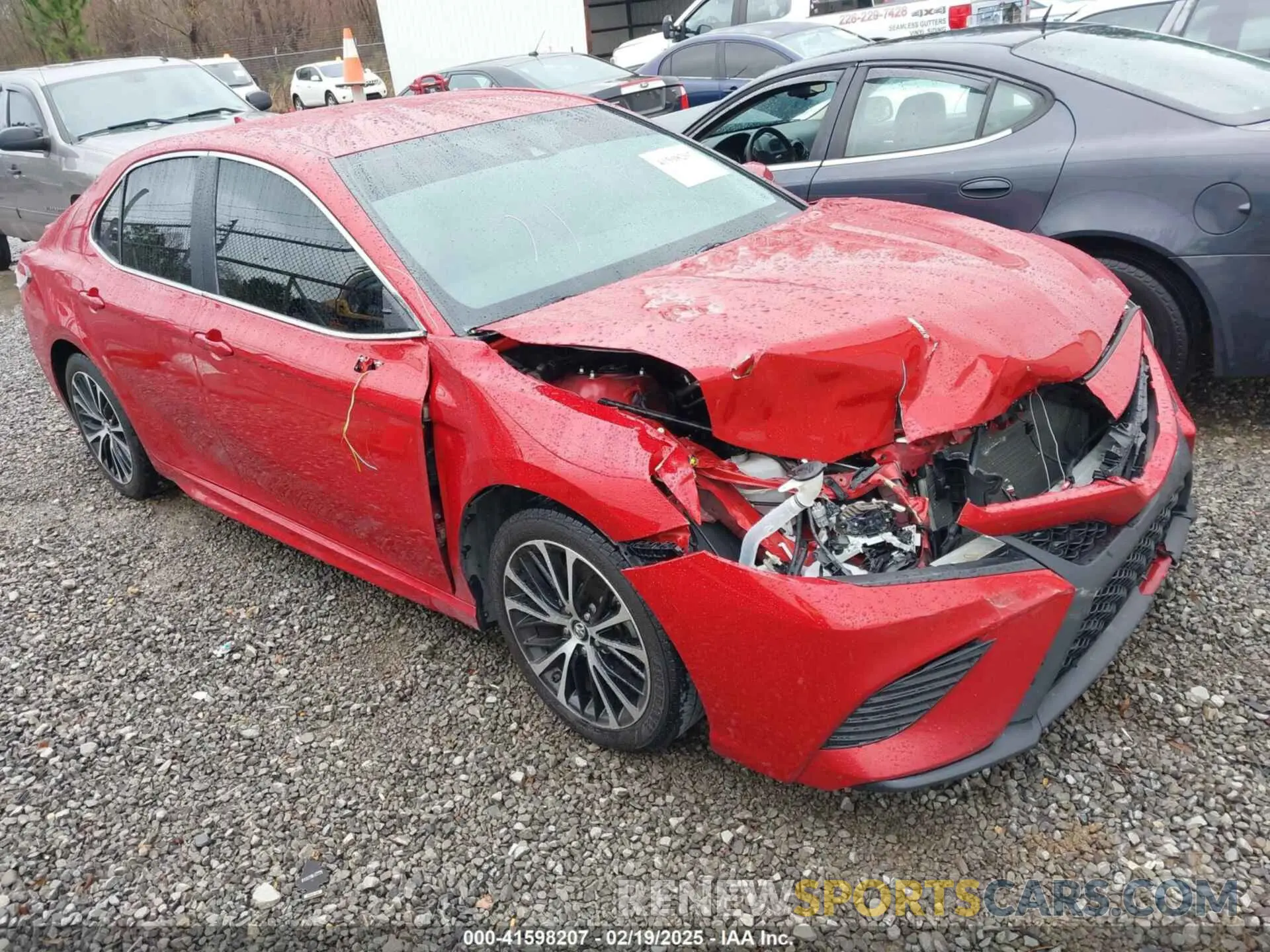 1 Photograph of a damaged car 4T1B11HK8KU224108 TOYOTA CAMRY 2019