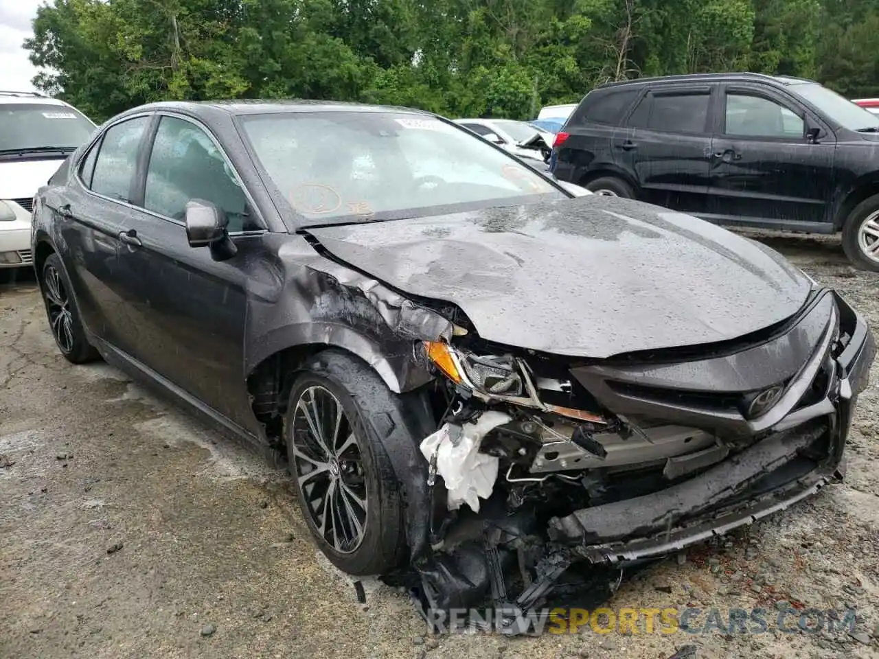 1 Photograph of a damaged car 4T1B11HK8KU224772 TOYOTA CAMRY 2019