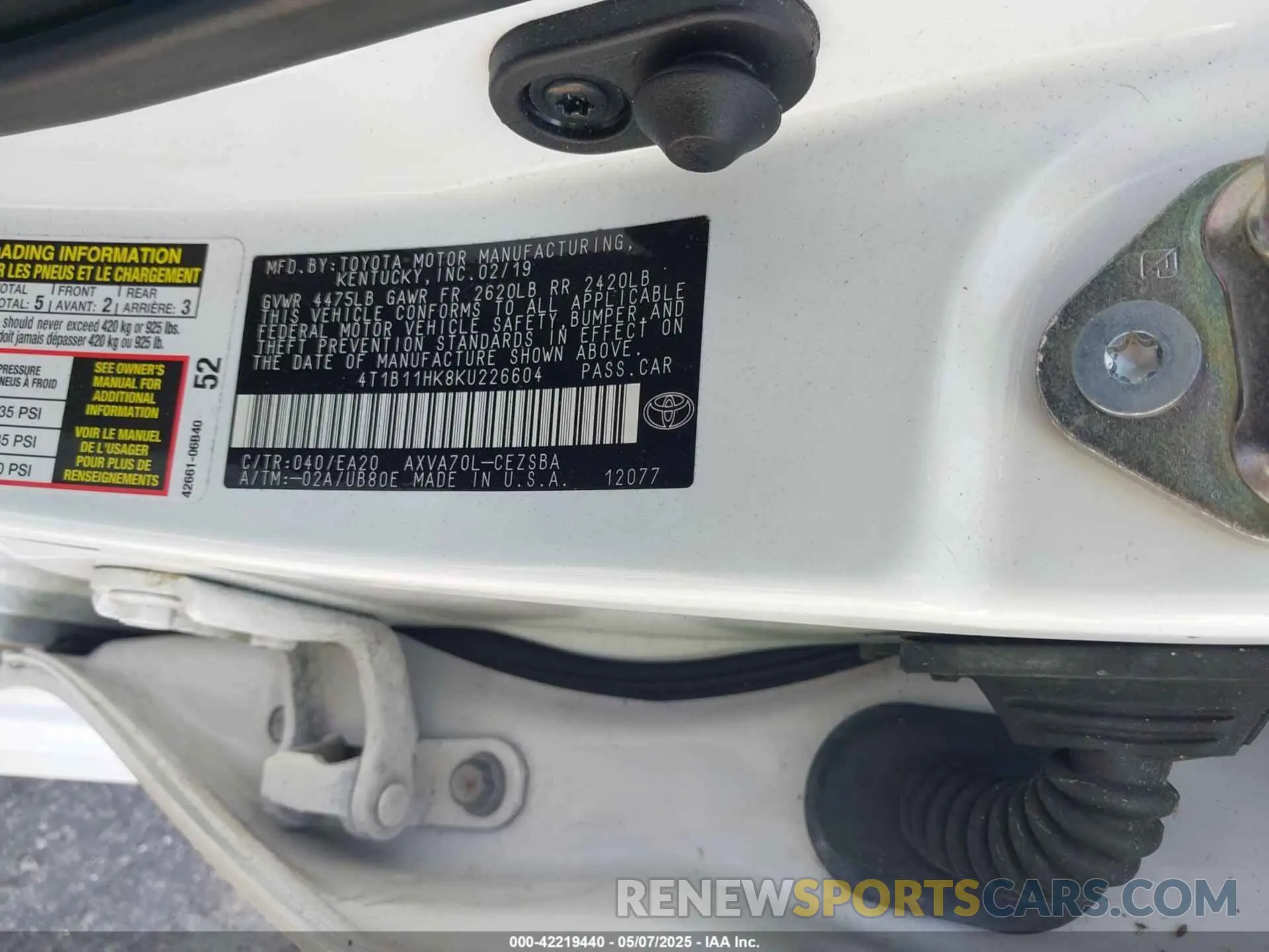 9 Photograph of a damaged car 4T1B11HK8KU226604 TOYOTA CAMRY 2019